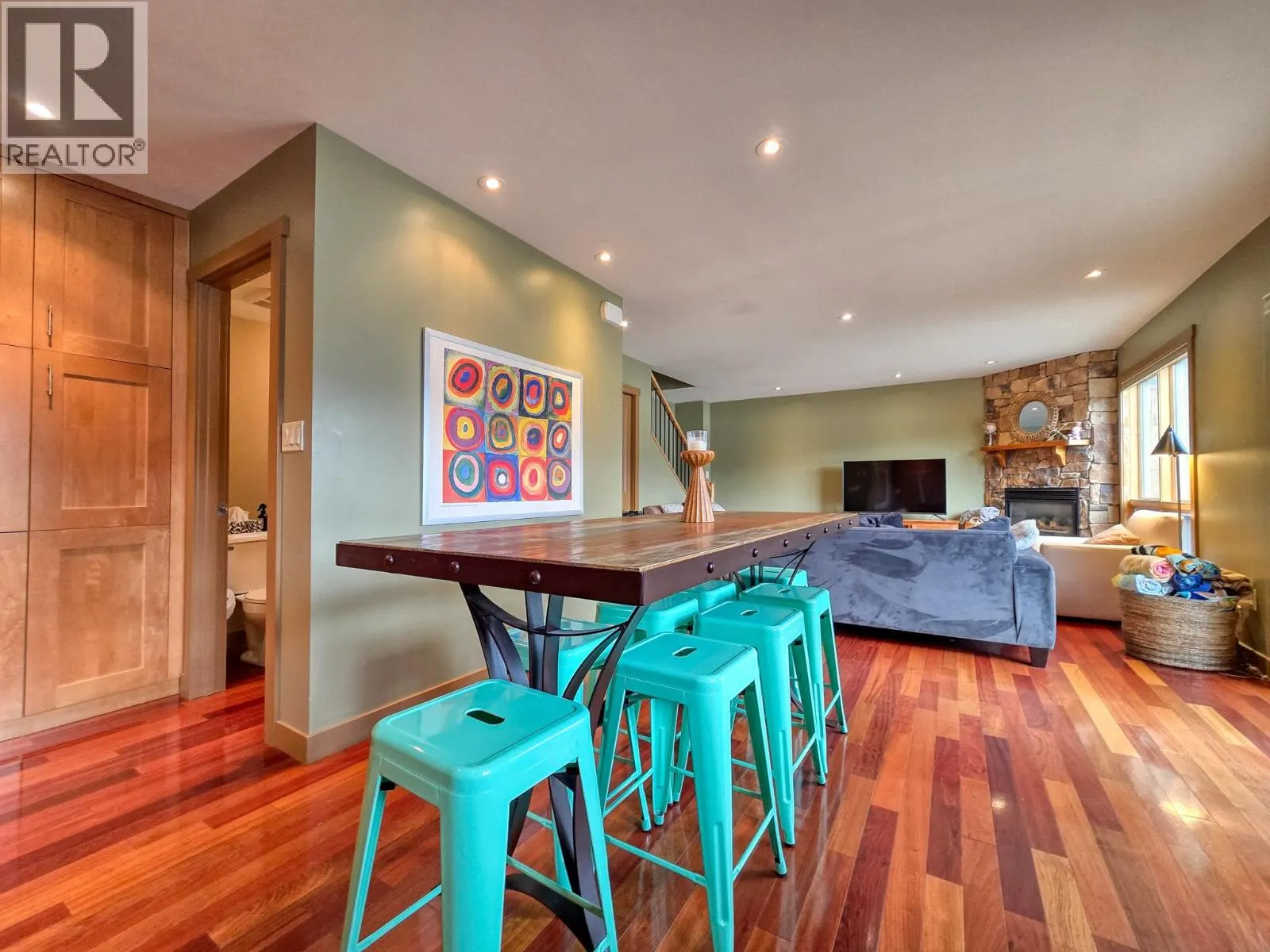 1521 2ND Avenue Unit# 4