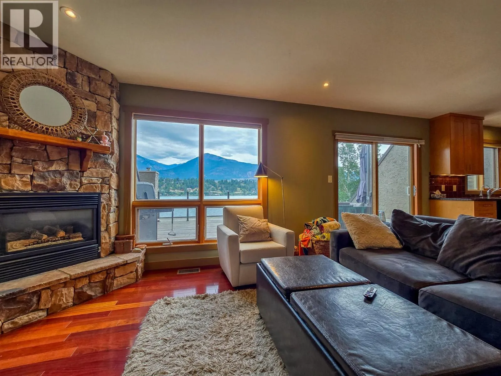 1521 2ND Avenue Unit# 4