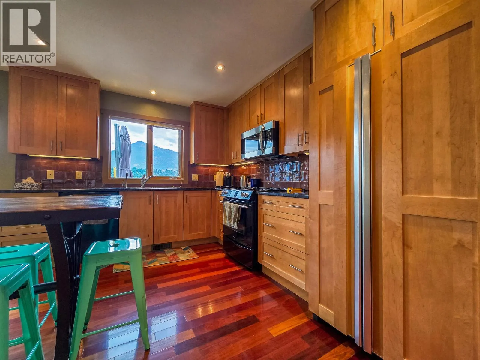1521 2ND Avenue Unit# 4
