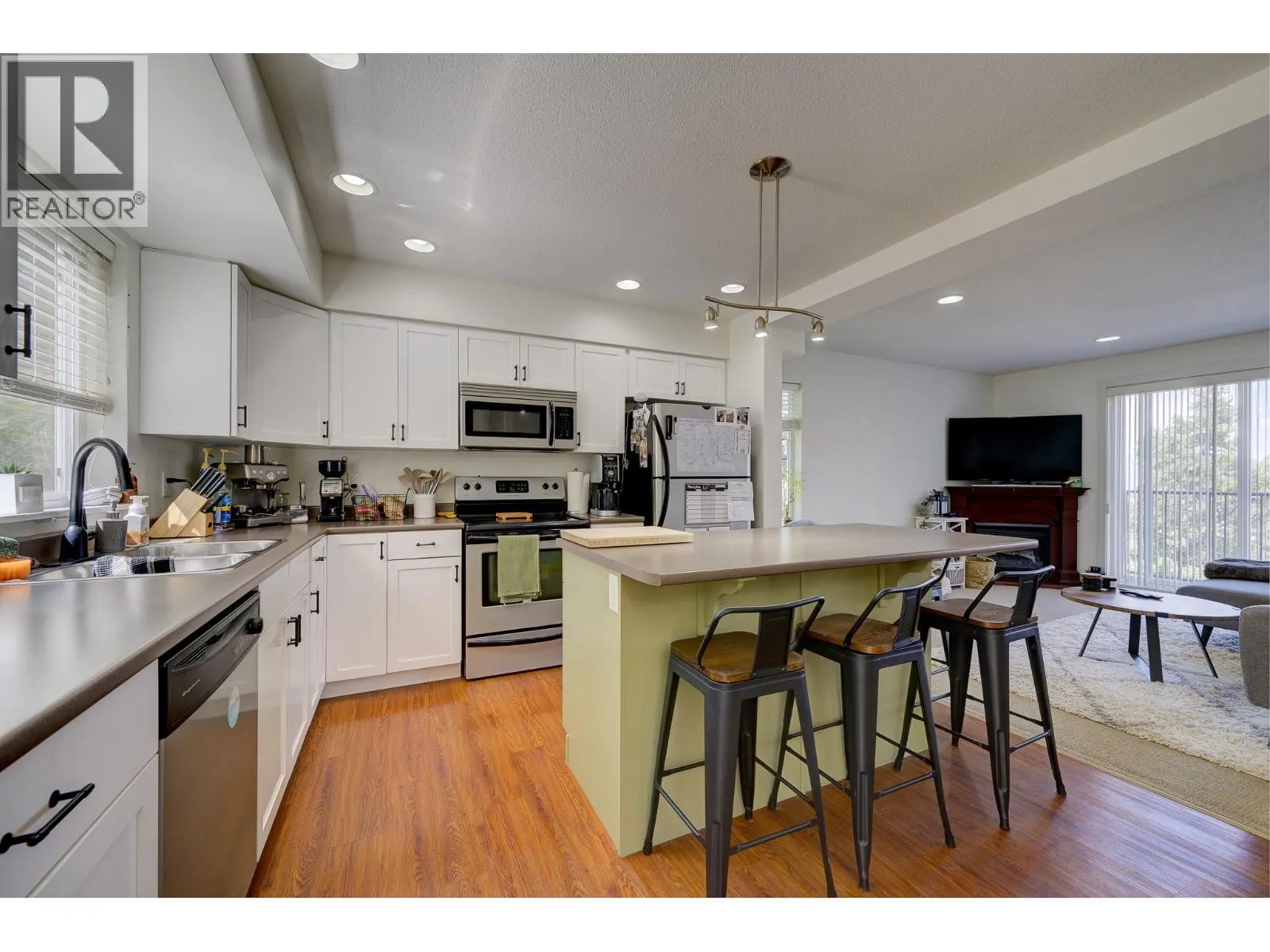 1990 Pacific Way Unit# 27