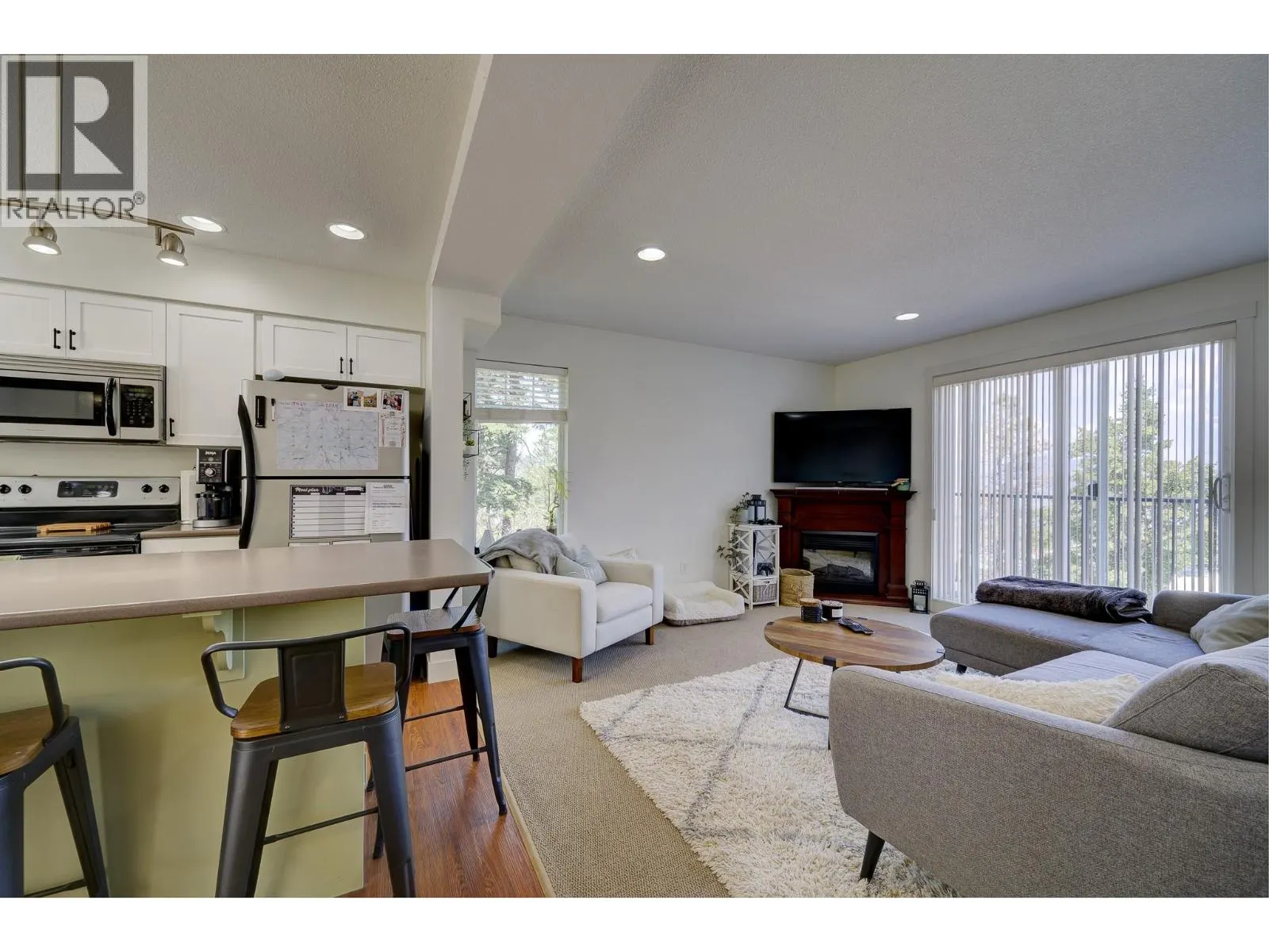 1990 Pacific Way Unit# 27
