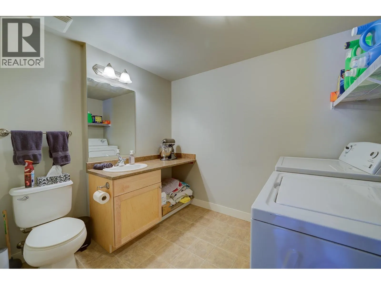 1990 Pacific Way Unit# 27