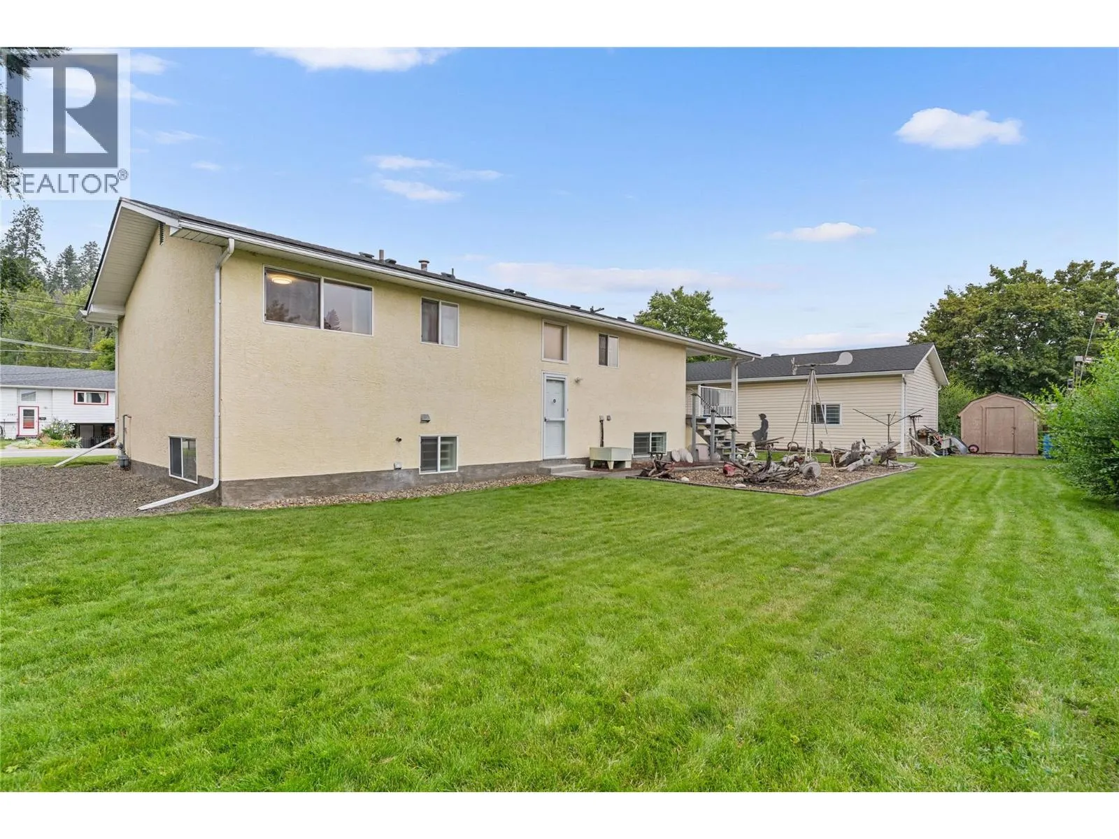 1390 Creekside Road