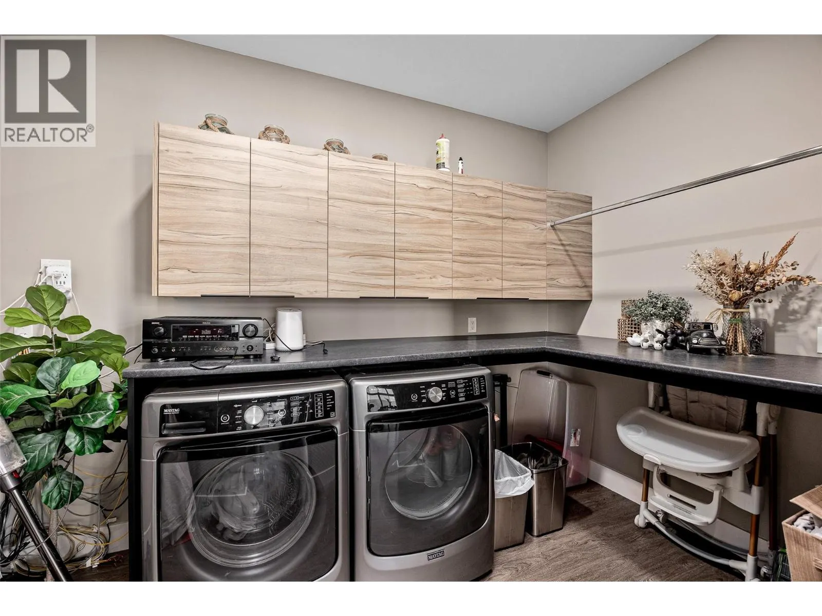 6101 Lakeshore Road