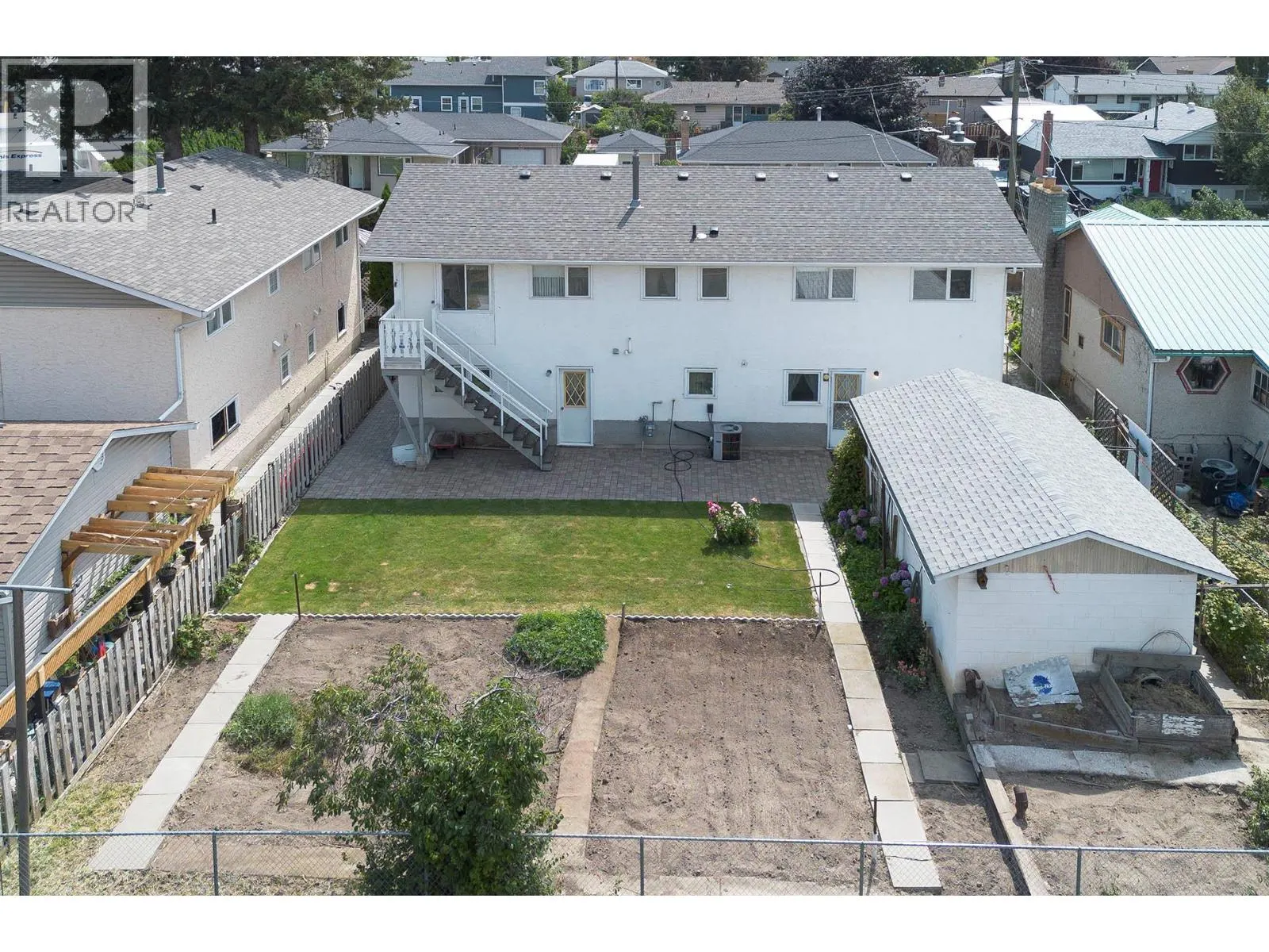 321 WALNUT Avenue