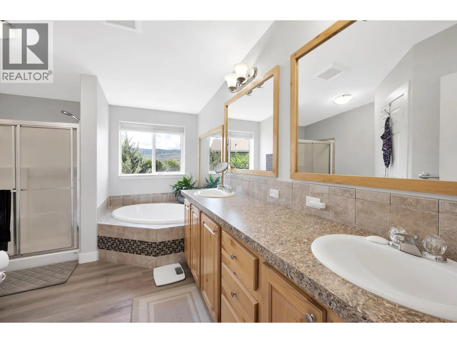 1030 RICARDO Road Unit# 5