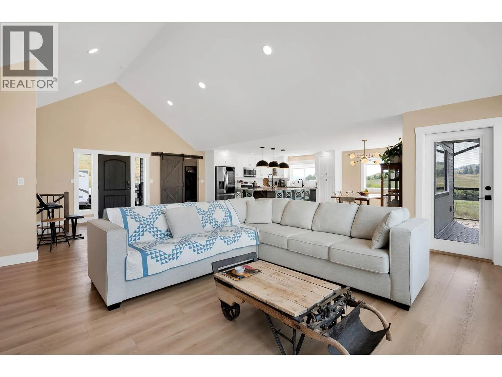 3797 PRINCETON KAMLOOPS Highway