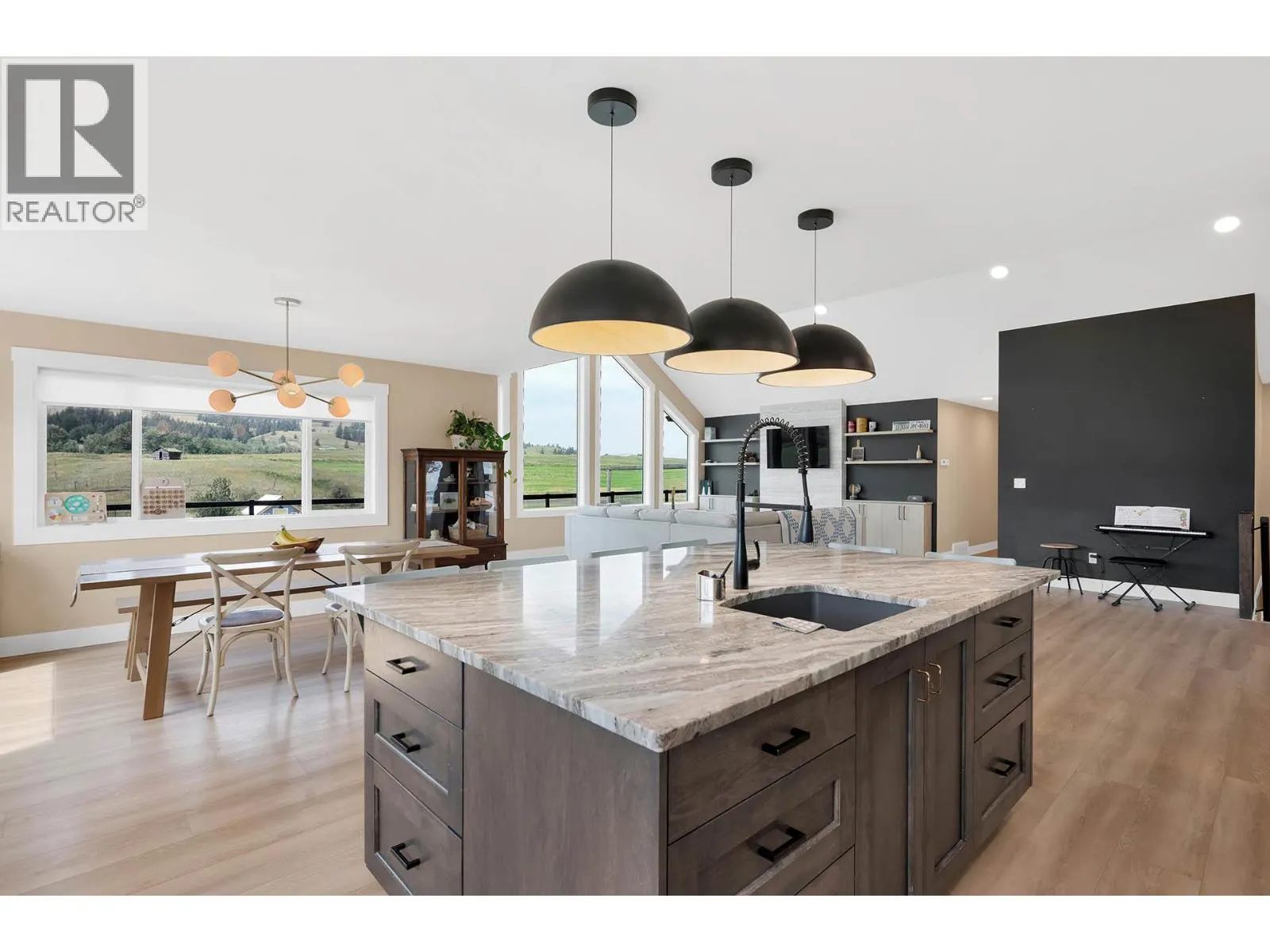 3797 PRINCETON KAMLOOPS Highway