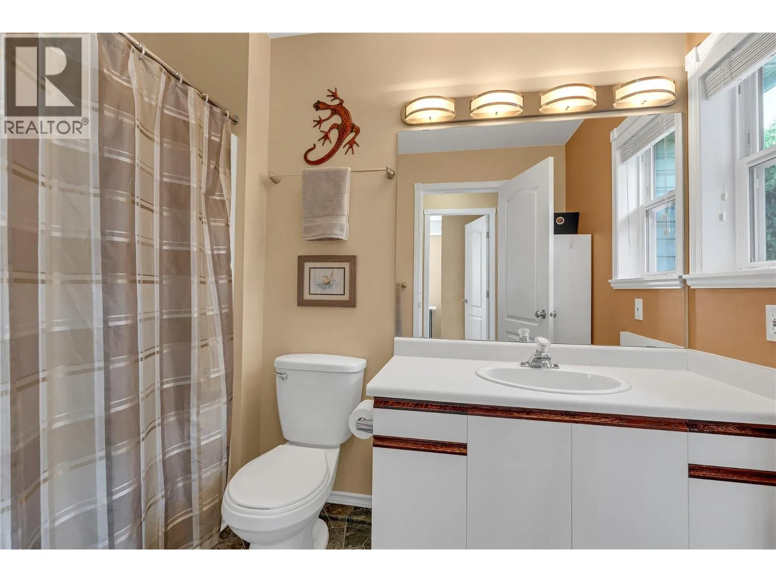 633 Latimer Street Unit# 101