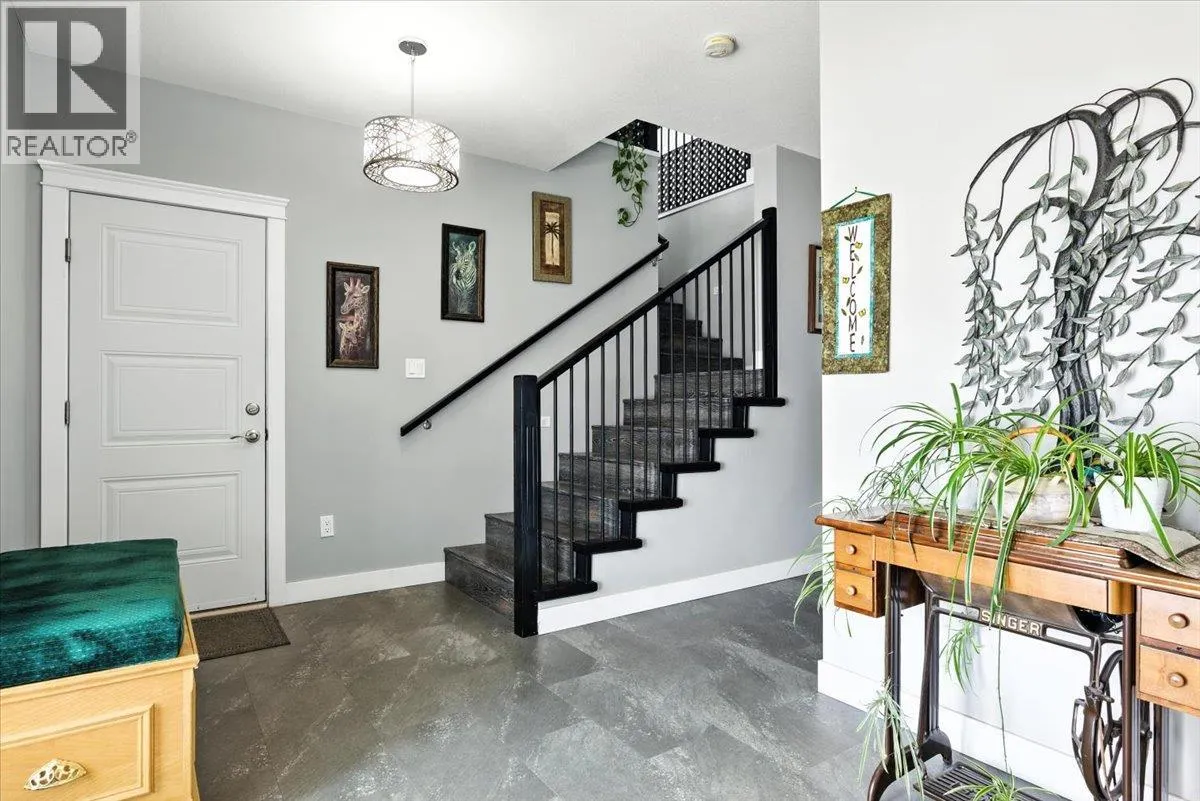 2016 Mountain View Avenue