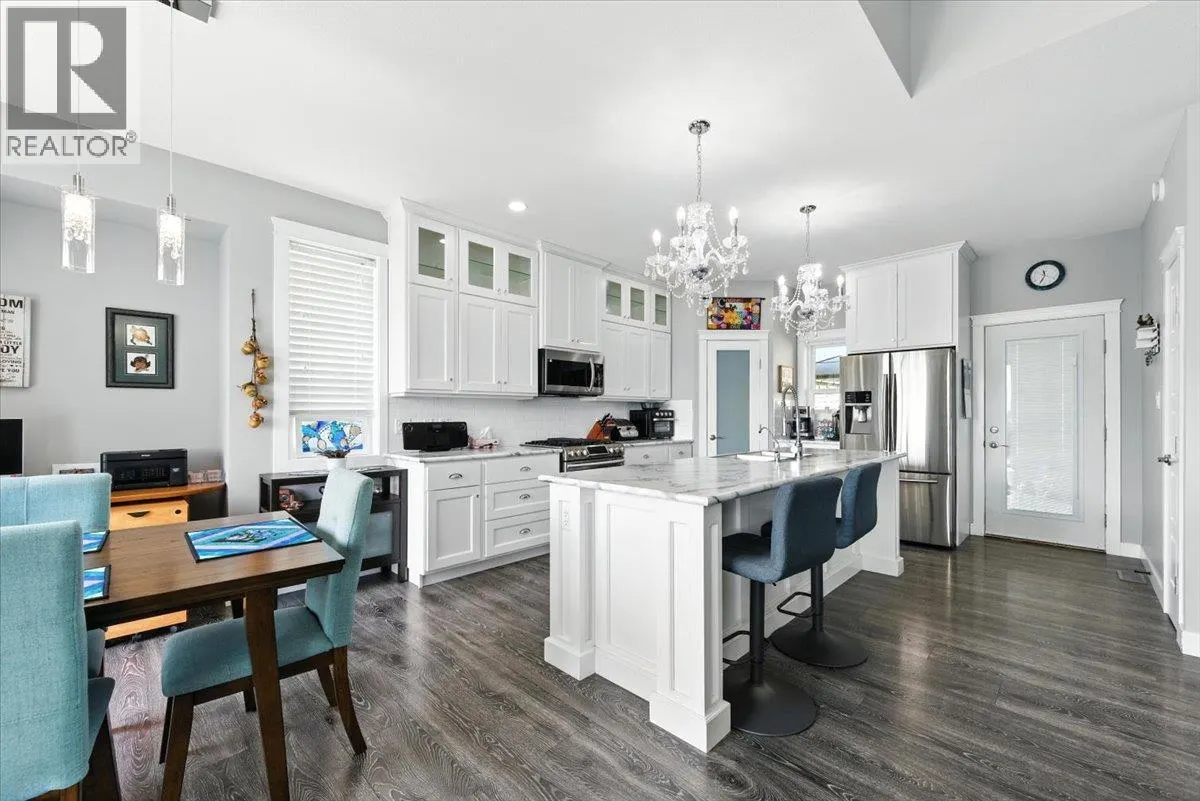 2016 Mountain View Avenue