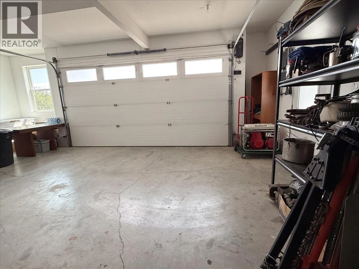 2016 Mountain View Avenue