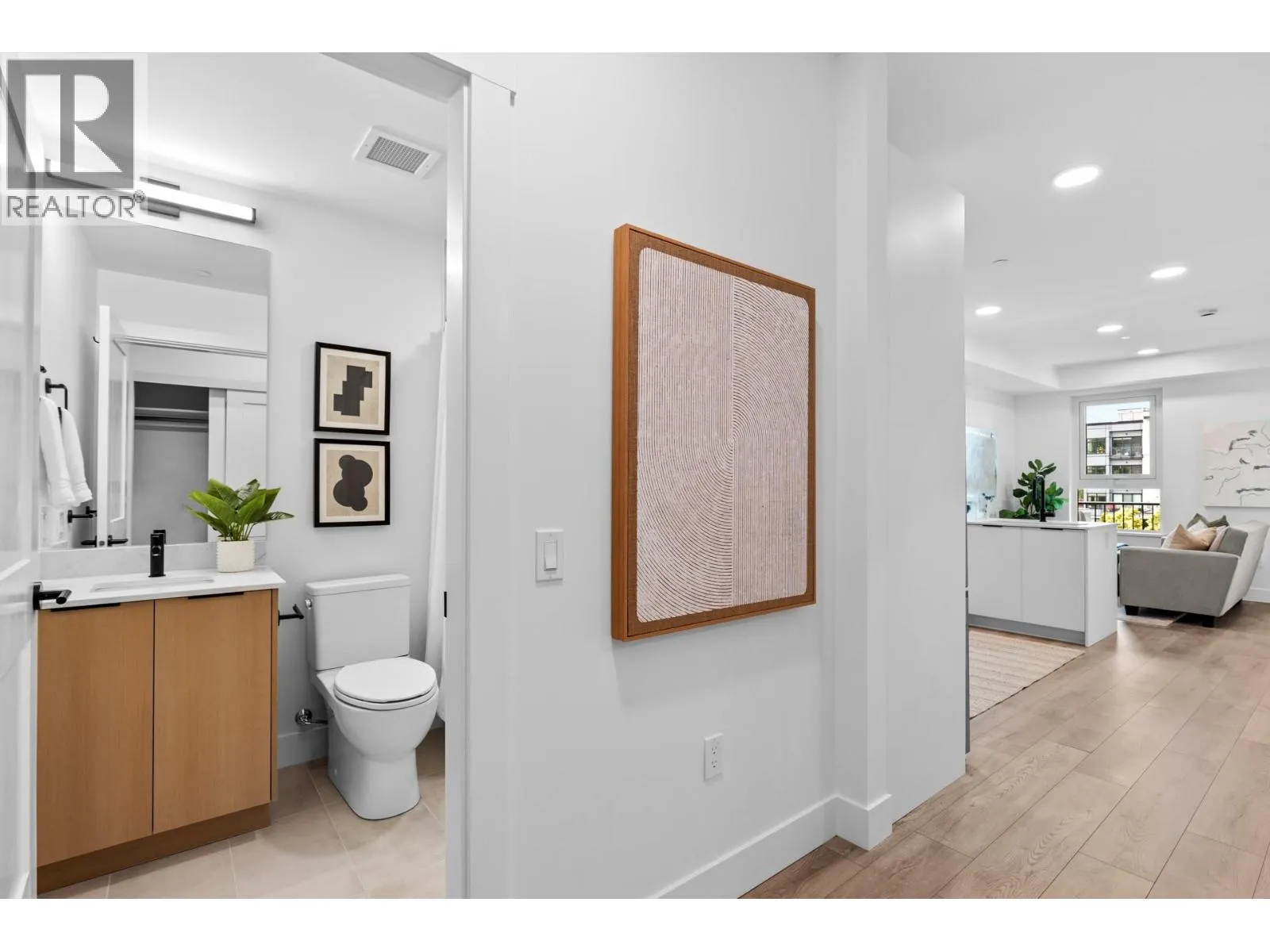 620 Coronation Avenue Unit# 403