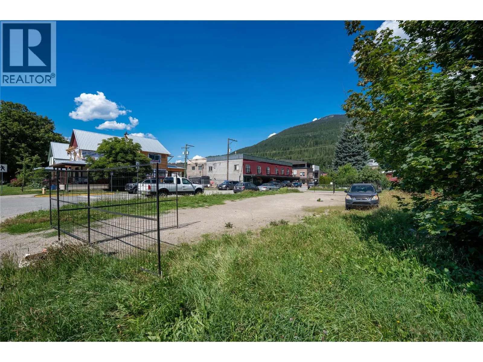 200 Third Street E
