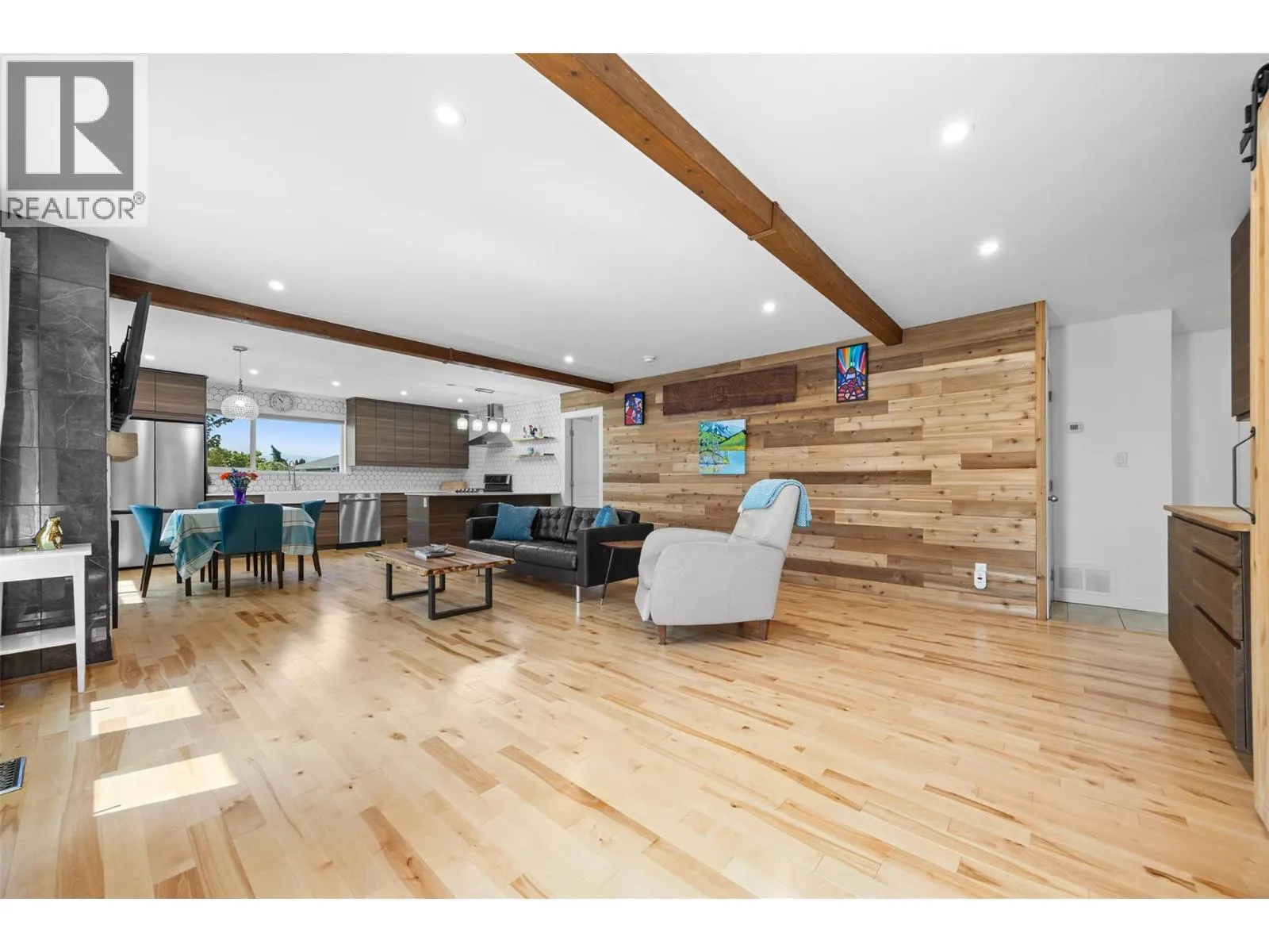 308 McTavish Road