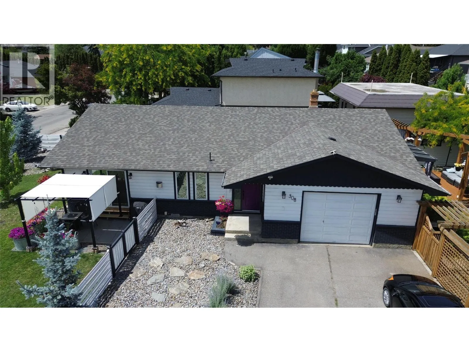 308 McTavish Road