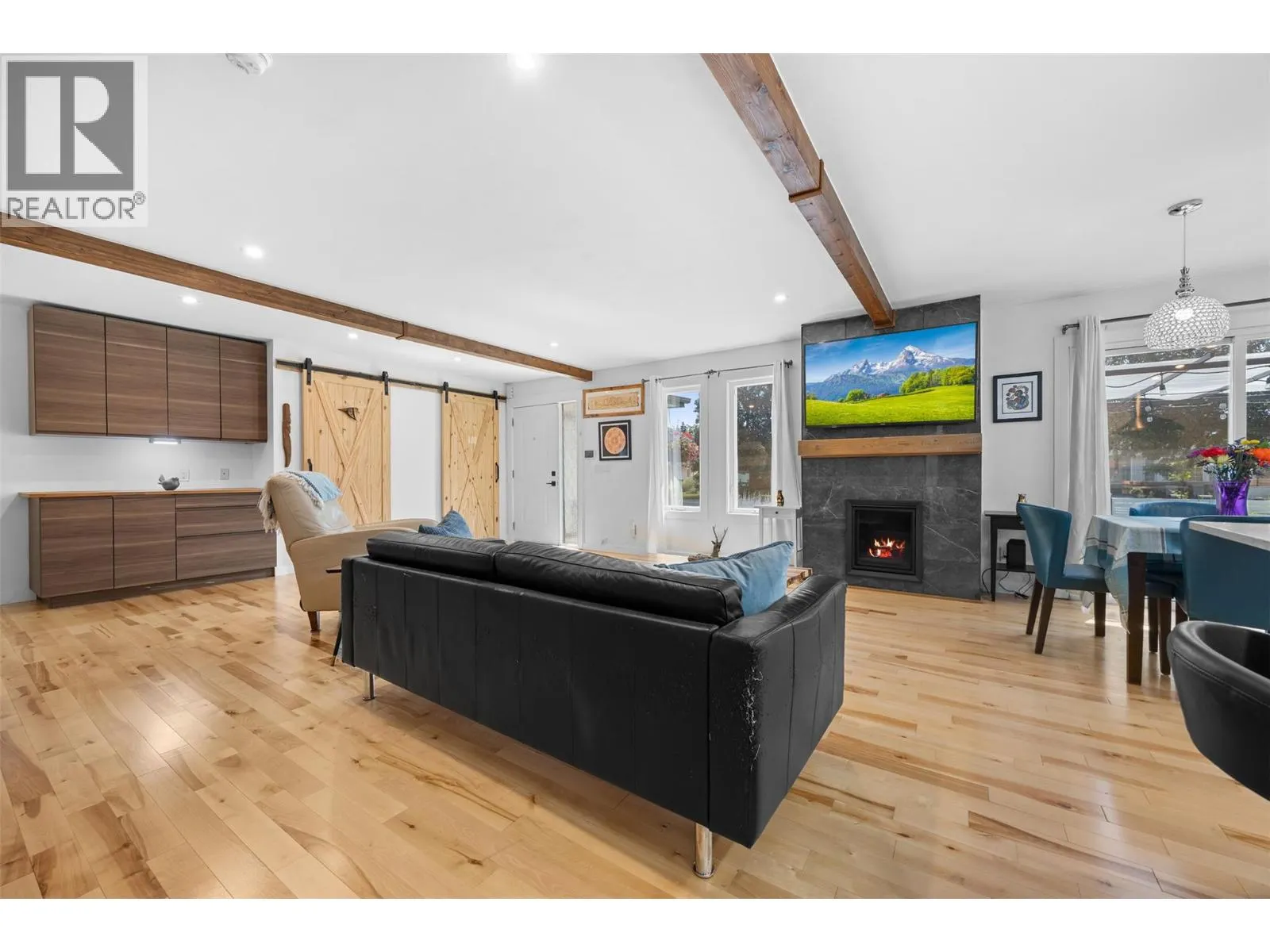 308 McTavish Road
