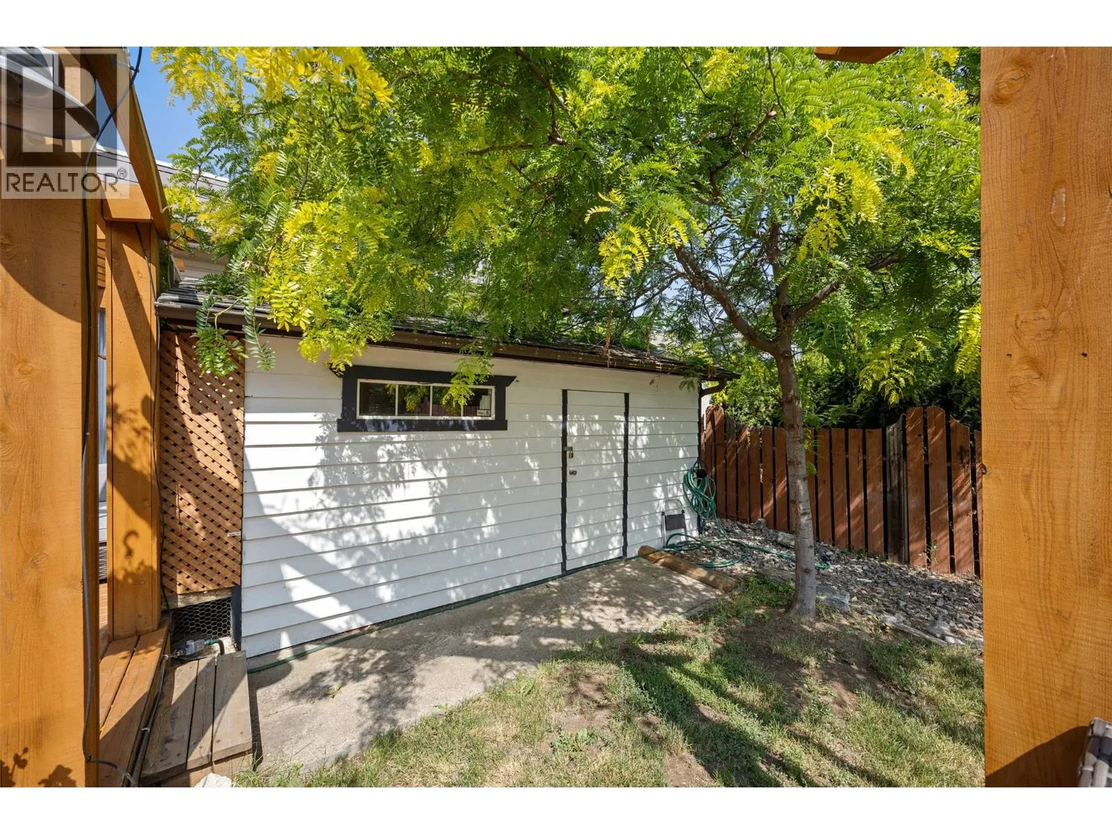 308 McTavish Road