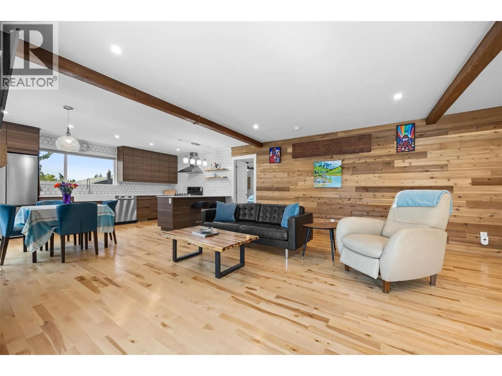 308 McTavish Road