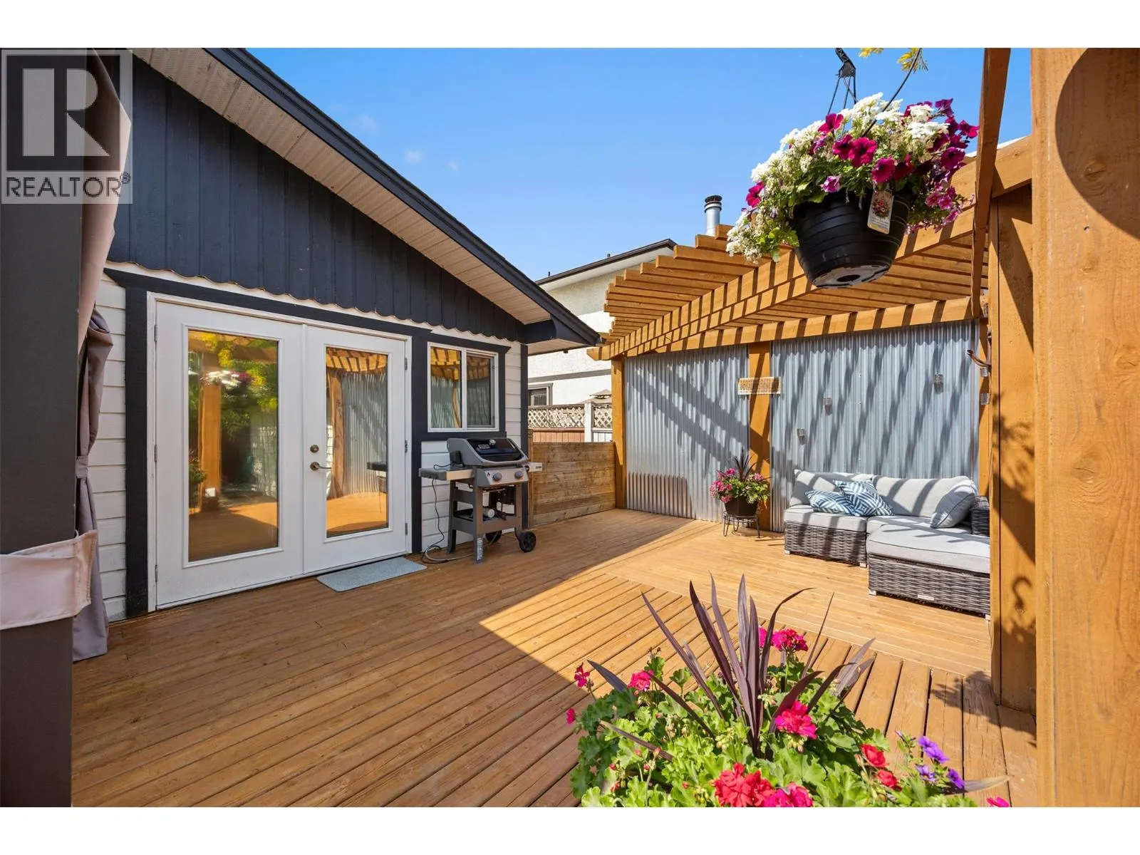 308 McTavish Road
