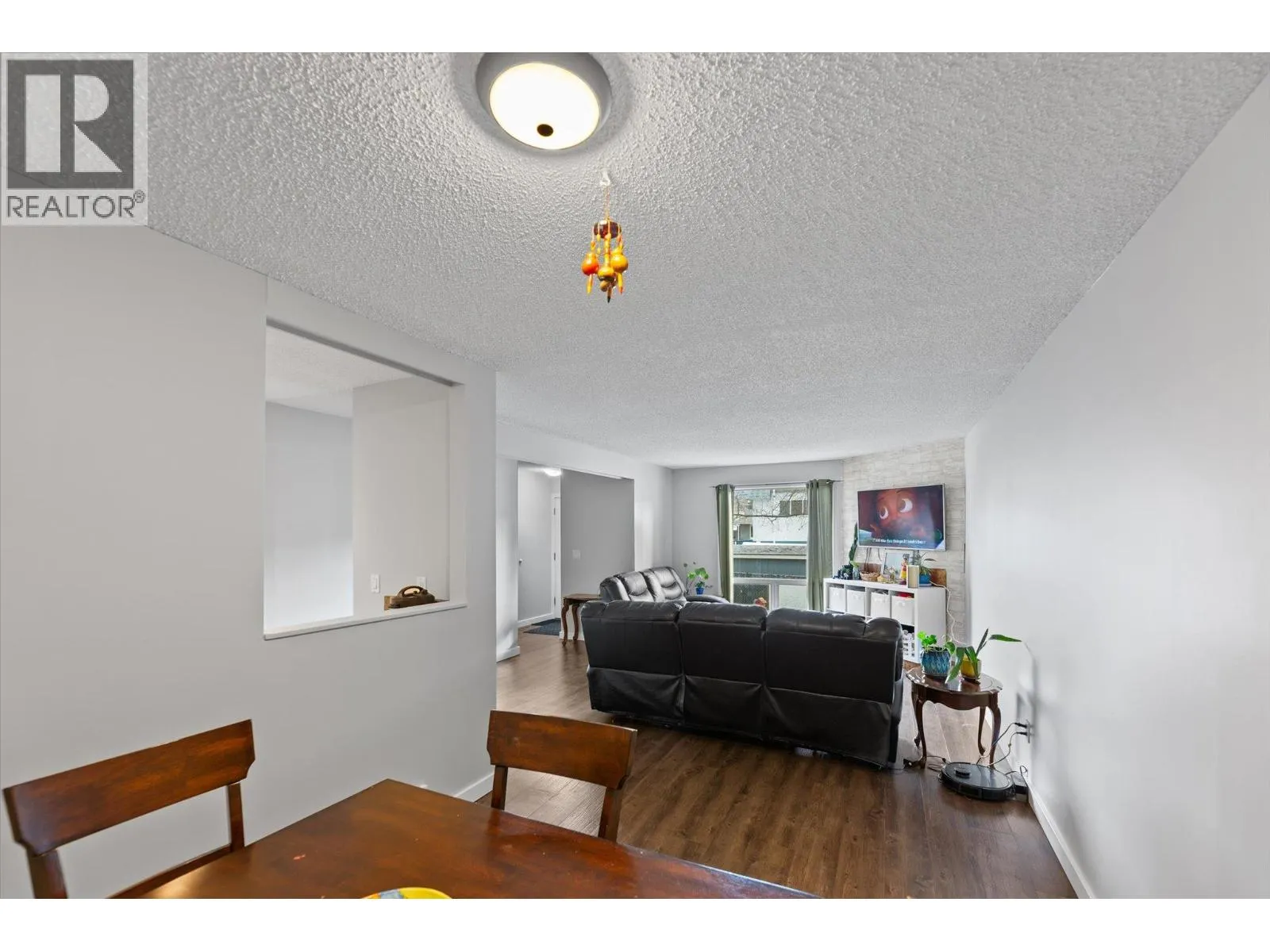 2100 43 Avenue Unit# 409