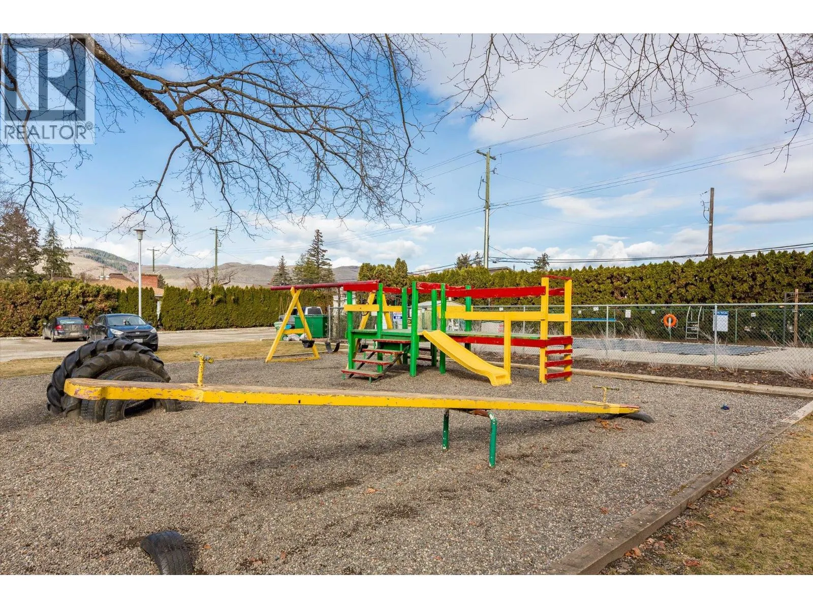 2100 43 Avenue Unit# 409