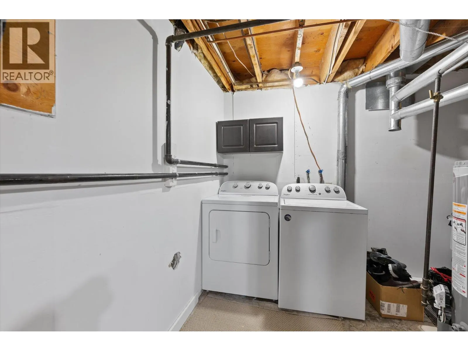 2100 43 Avenue Unit# 409