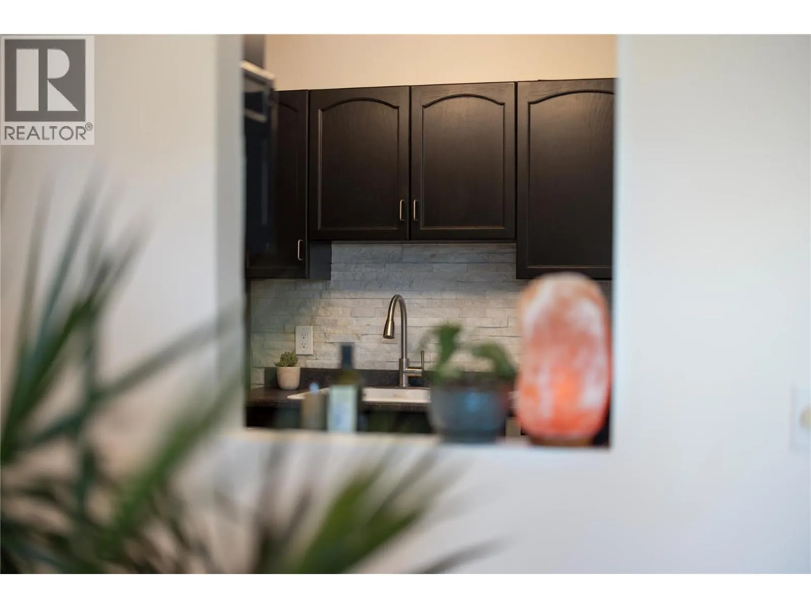 3160 Casorso Road Unit# 404