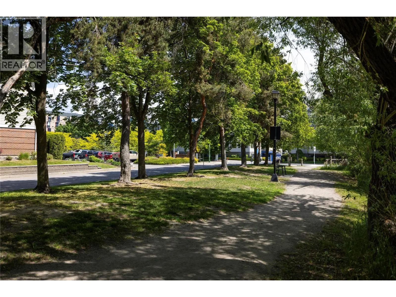 3160 Casorso Road Unit# 404