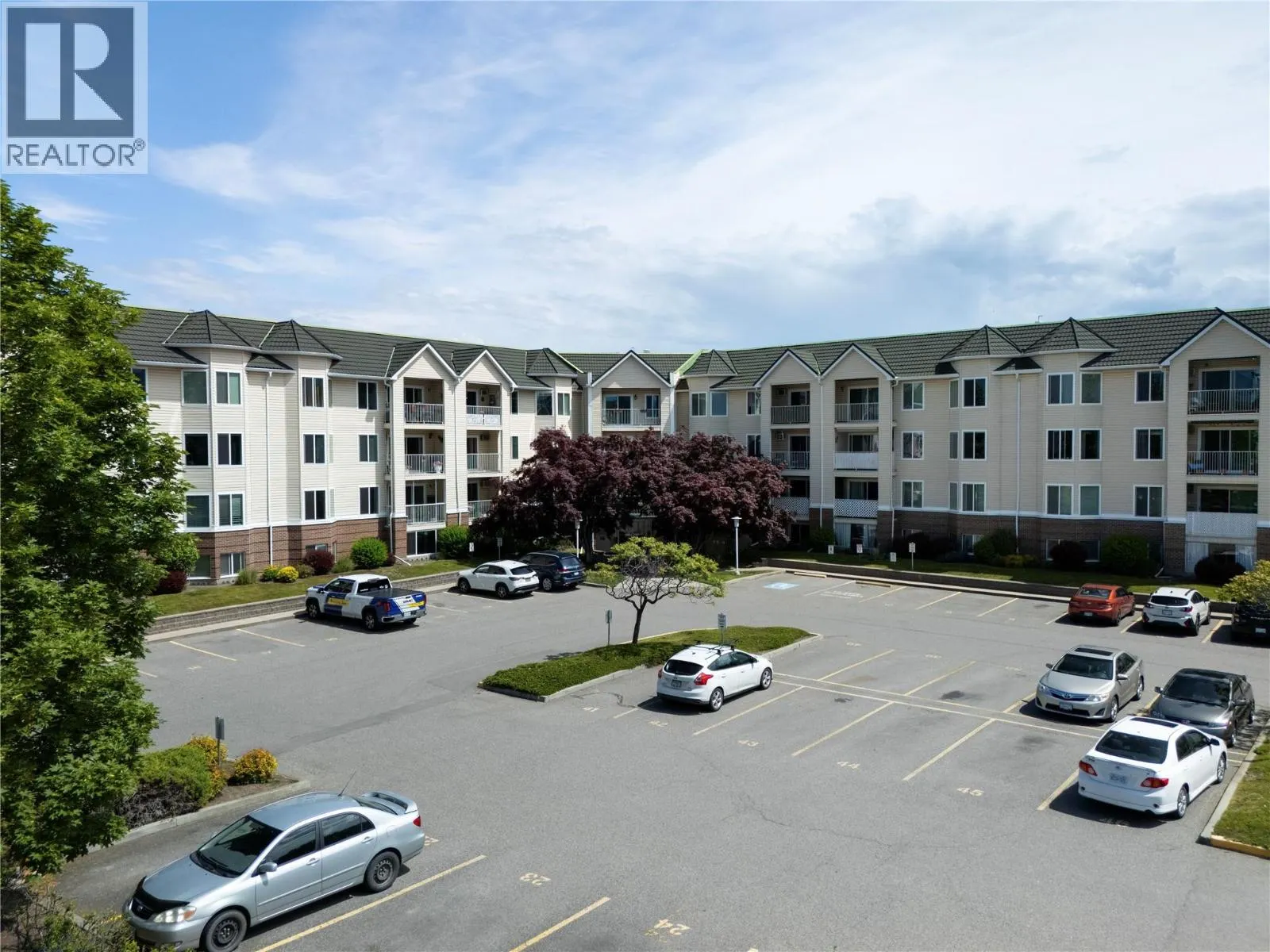 3160 Casorso Road Unit# 404