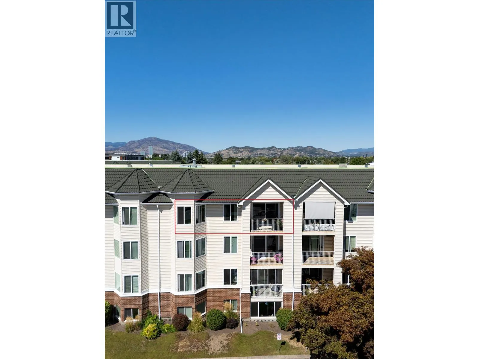 3160 Casorso Road Unit# 404
