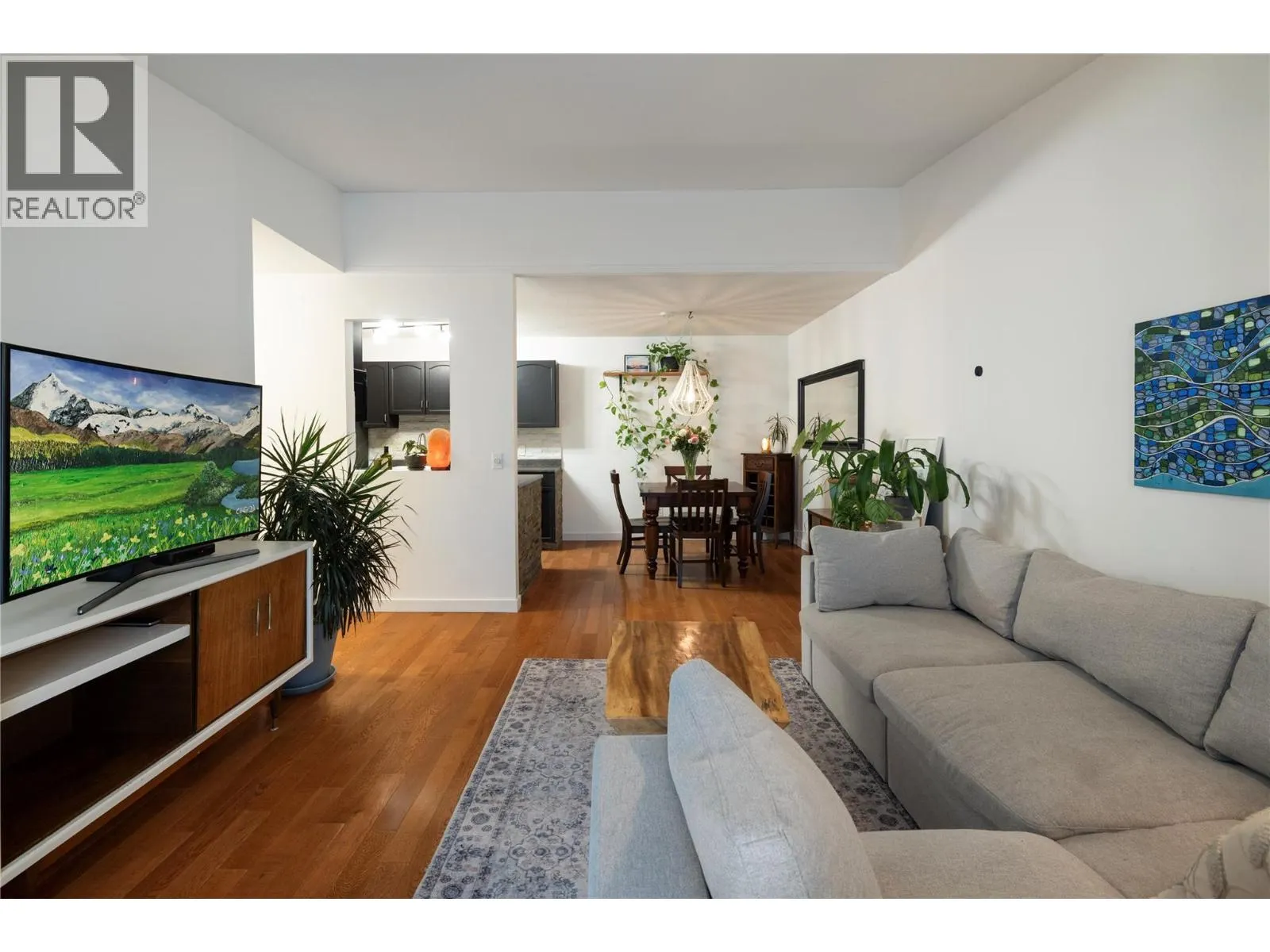 3160 Casorso Road Unit# 404