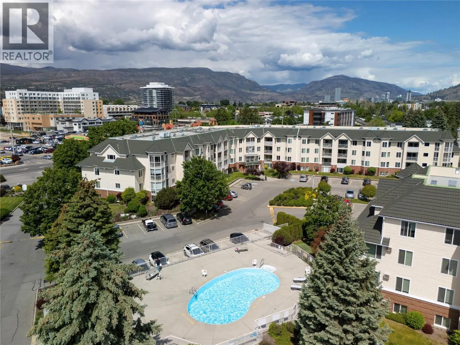 3160 Casorso Road Unit# 404