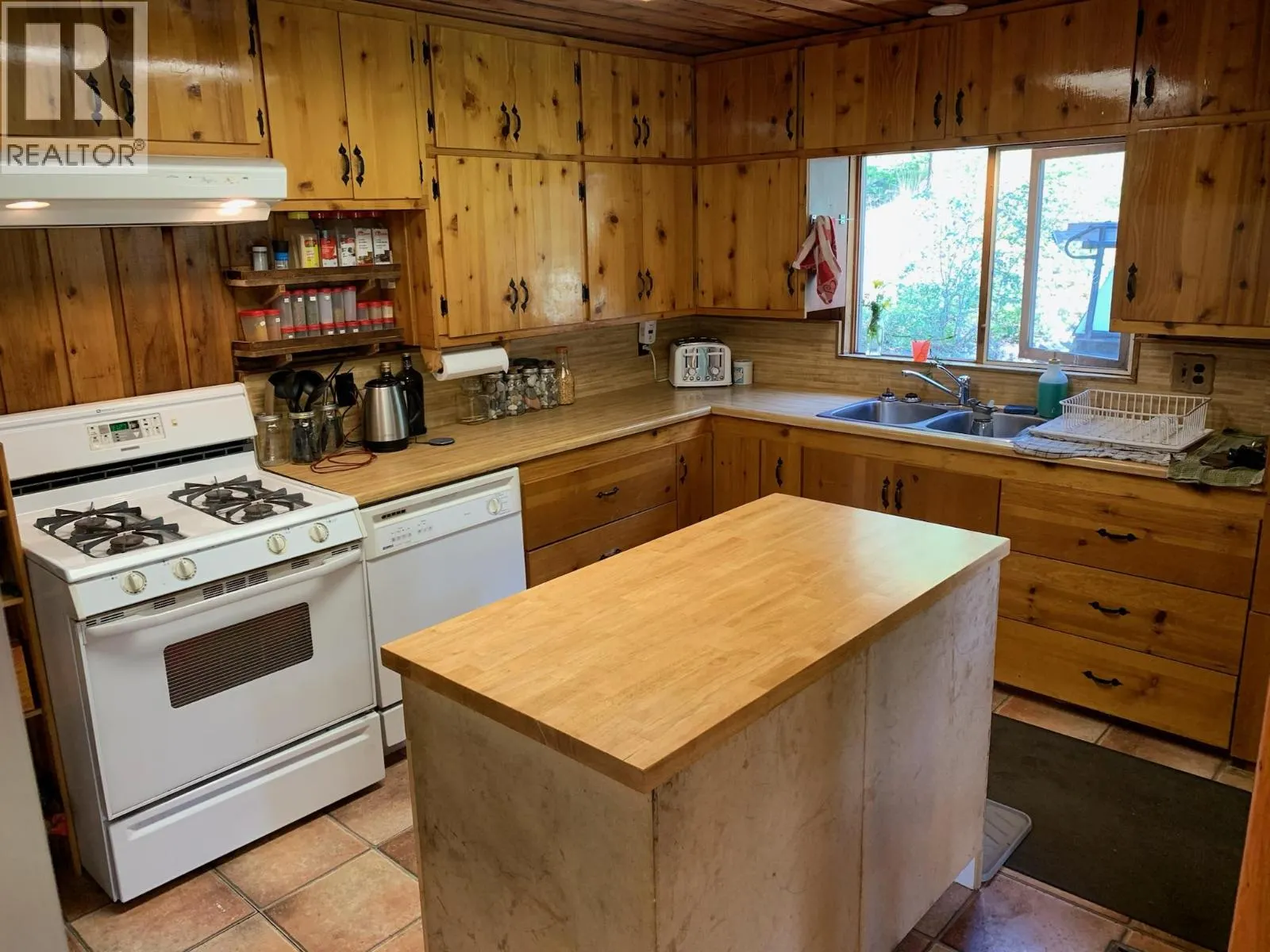 1380 Old Hedley Road