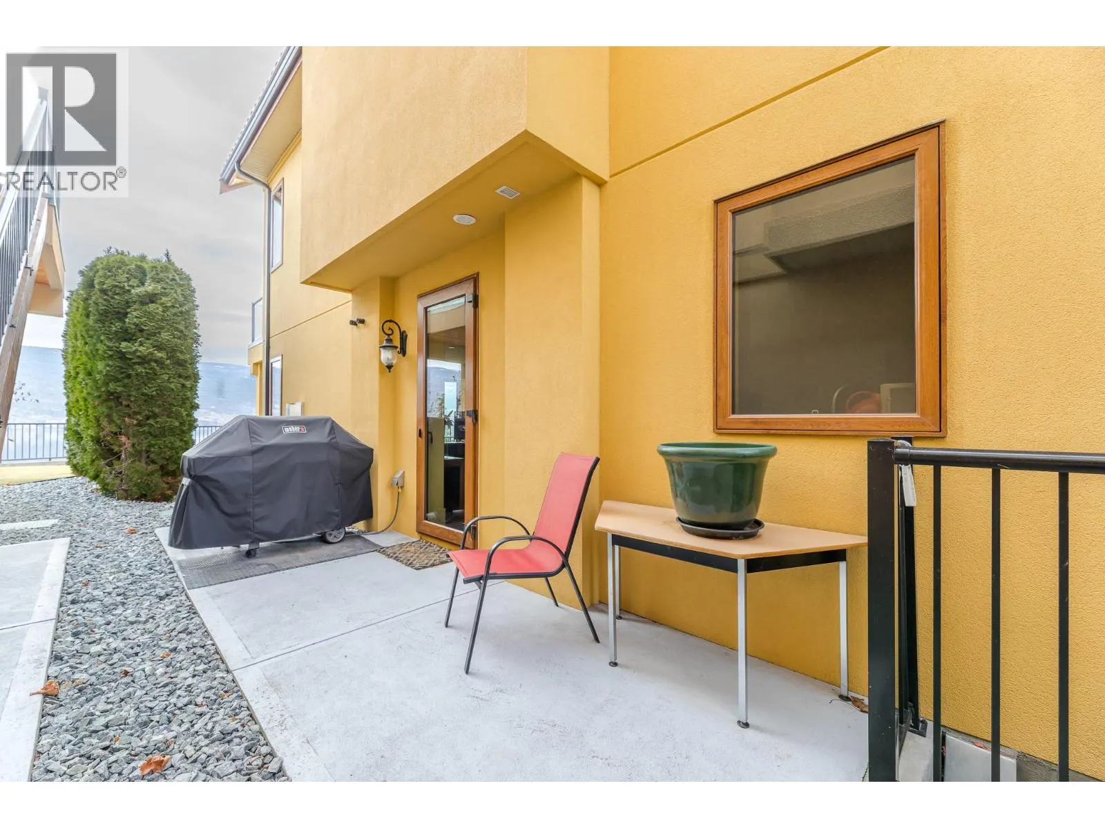 14611 Downton Avenue Unit# 102