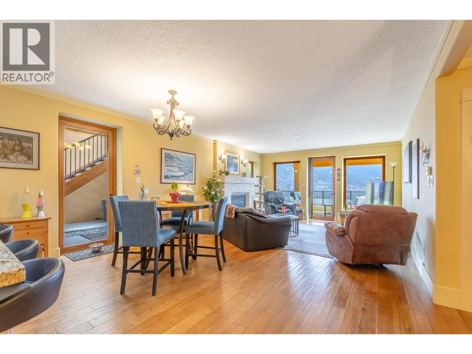 14611 Downton Avenue Unit# 102