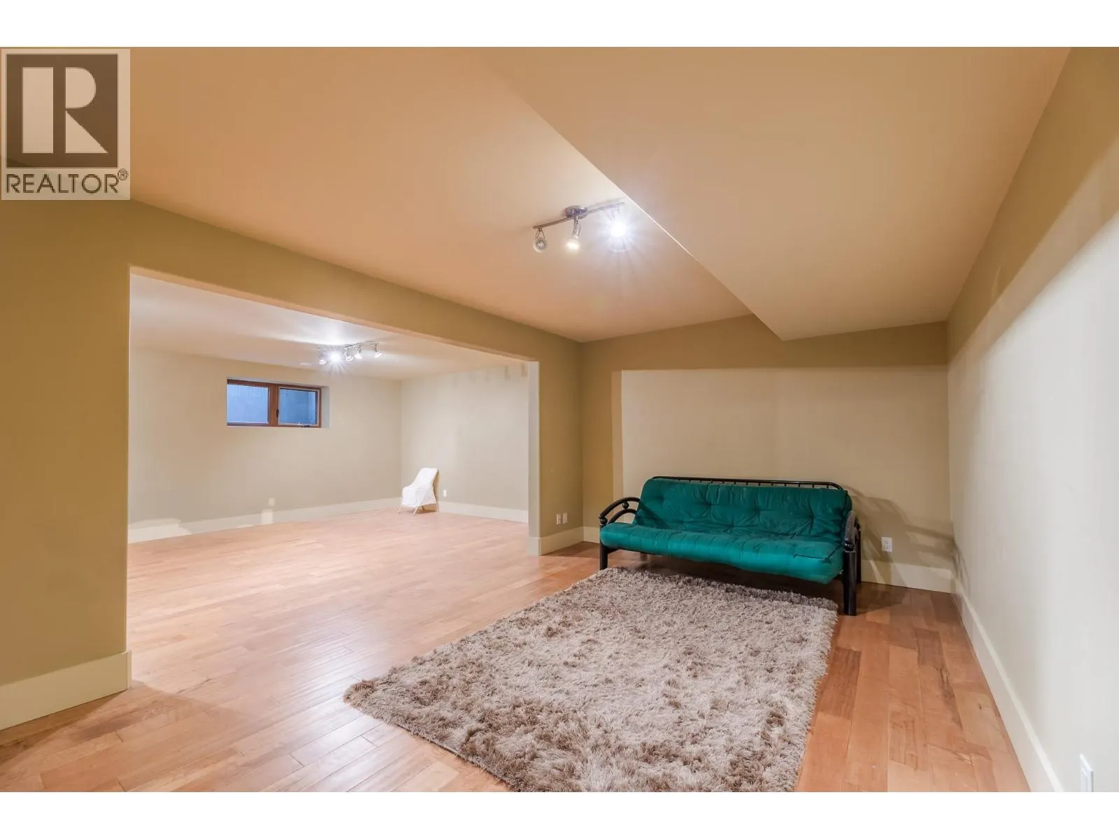 14611 Downton Avenue Unit# 102