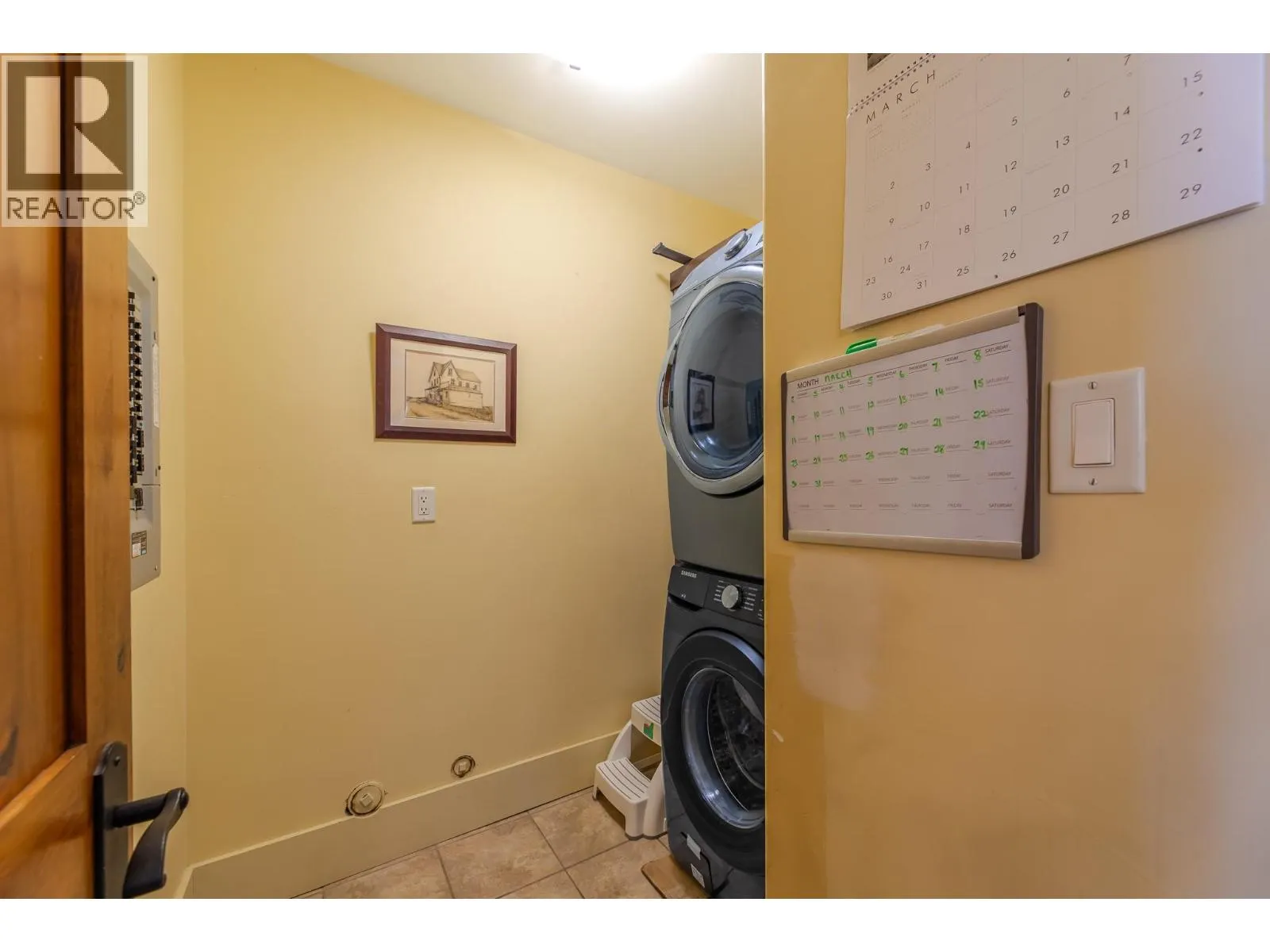 14611 Downton Avenue Unit# 102
