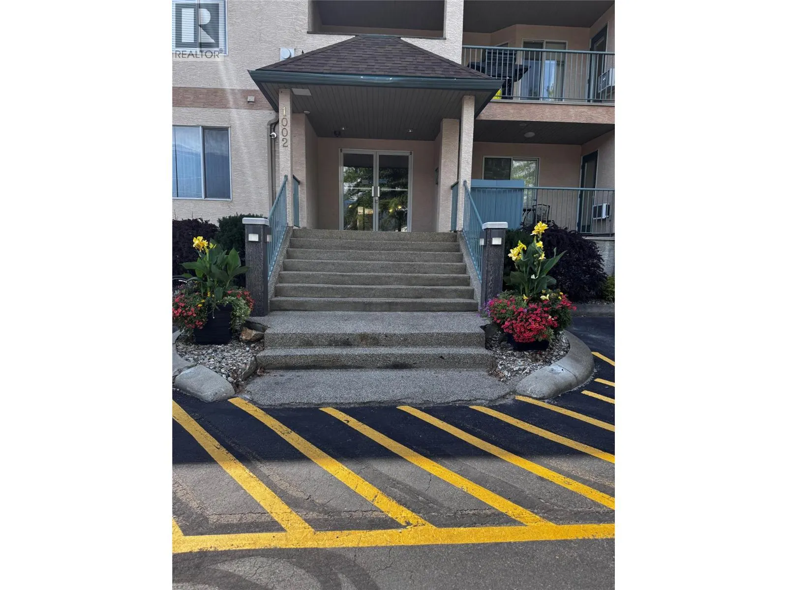 1002 Riverside Avenue Unit# 201