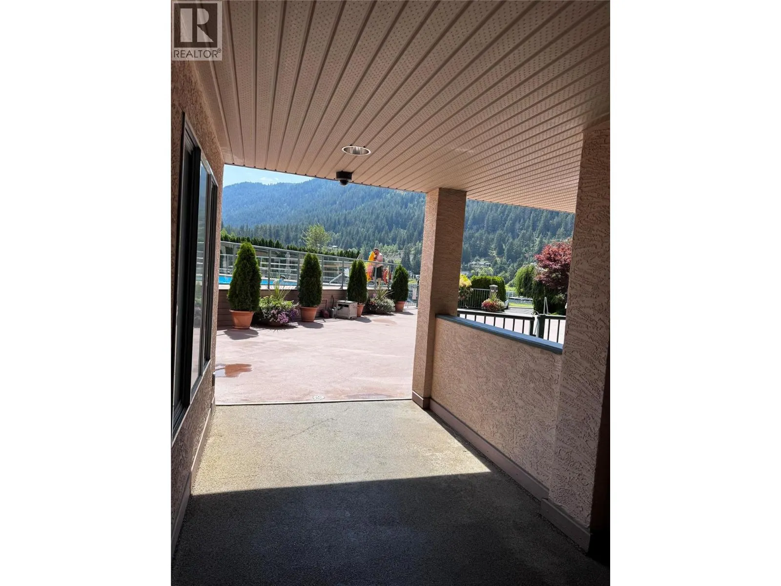 1002 Riverside Avenue Unit# 201