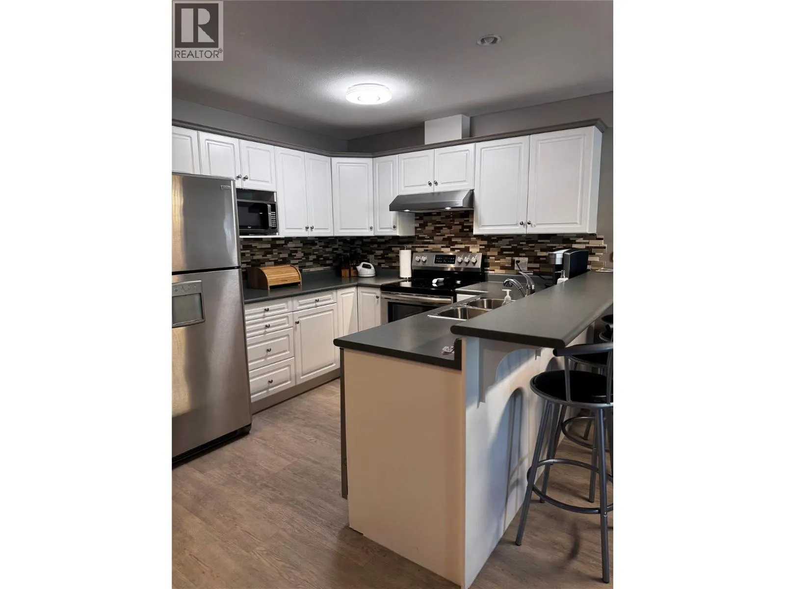 1002 Riverside Avenue Unit# 201