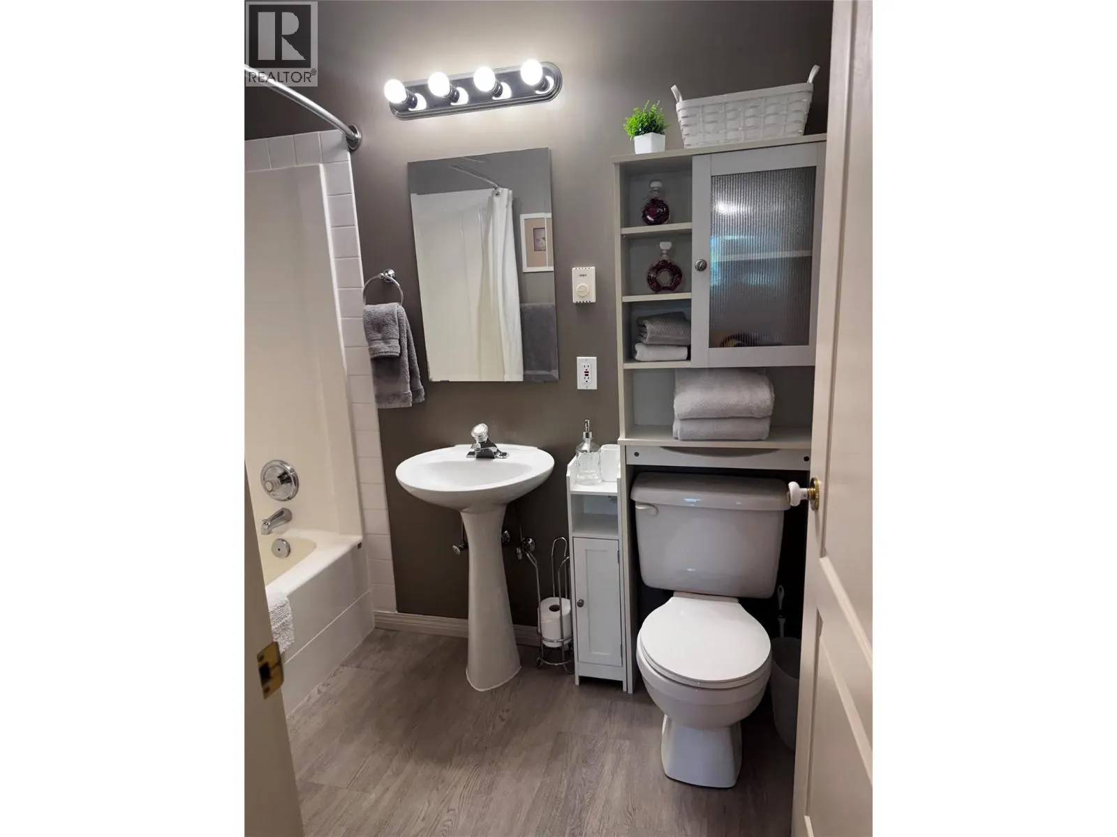 1002 Riverside Avenue Unit# 201