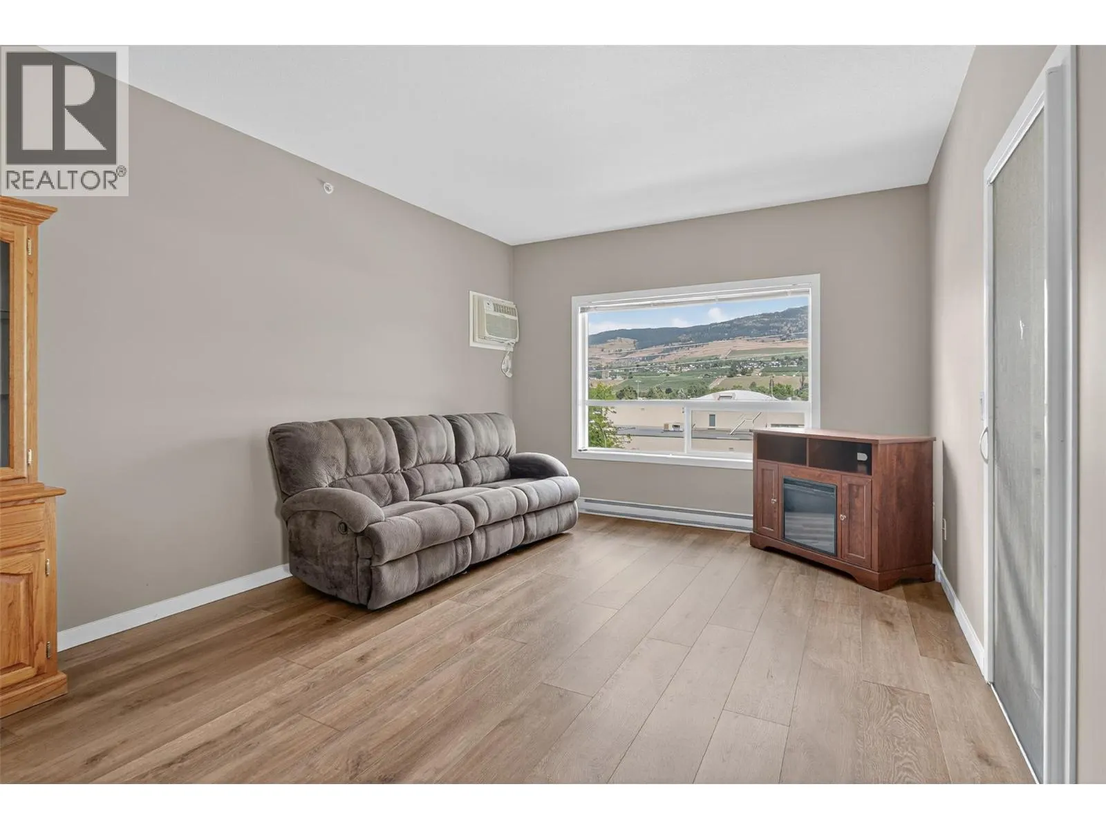 770 Rutland Road Unit# 407