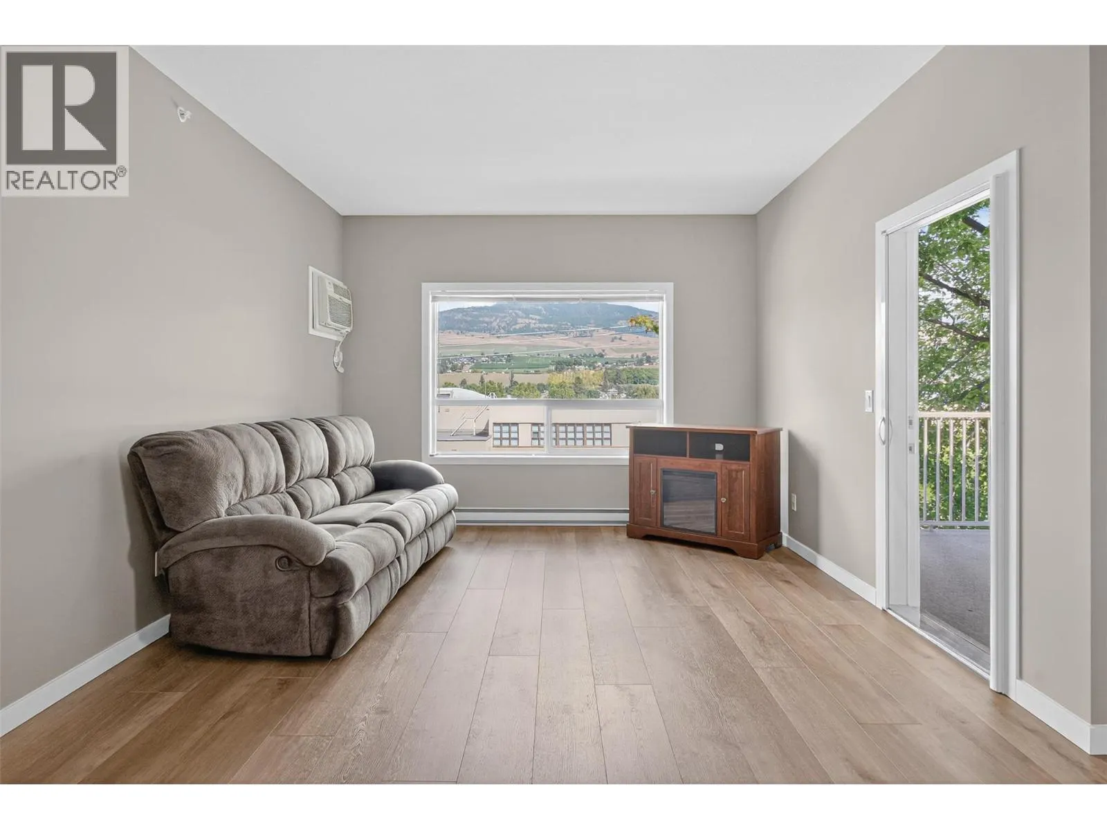 770 Rutland Road Unit# 407
