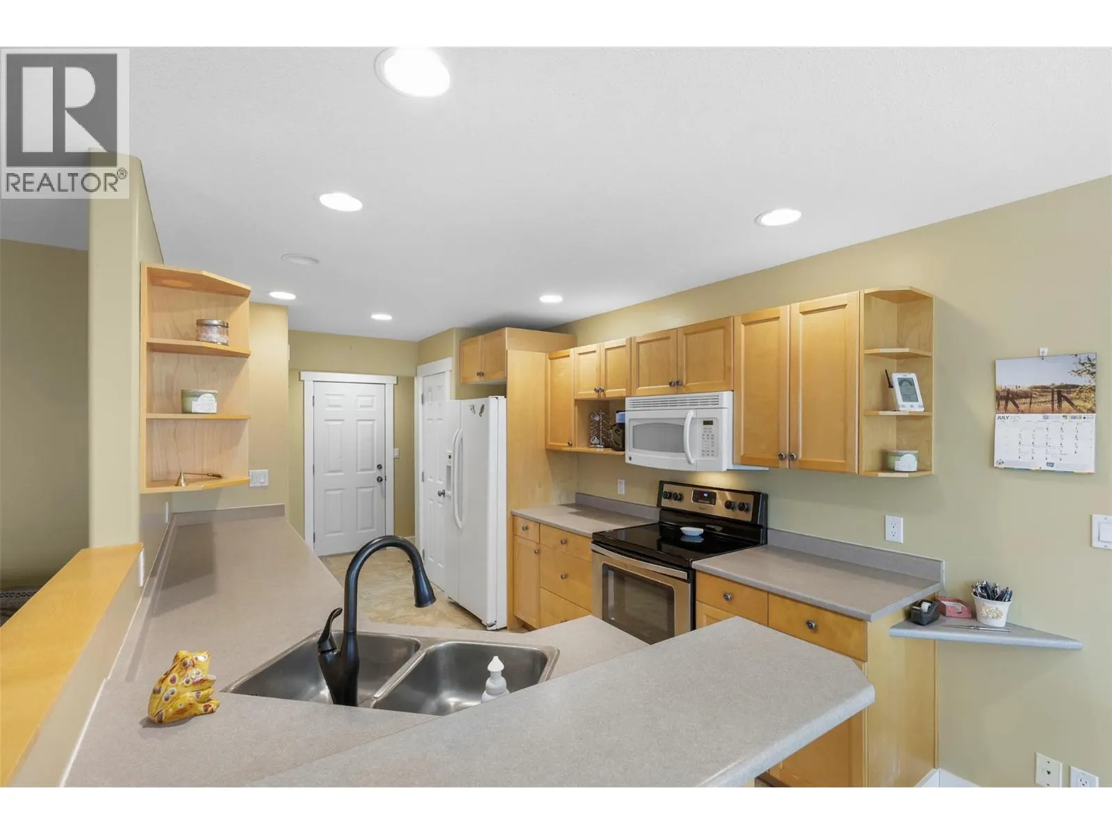 625 McCurrach Place