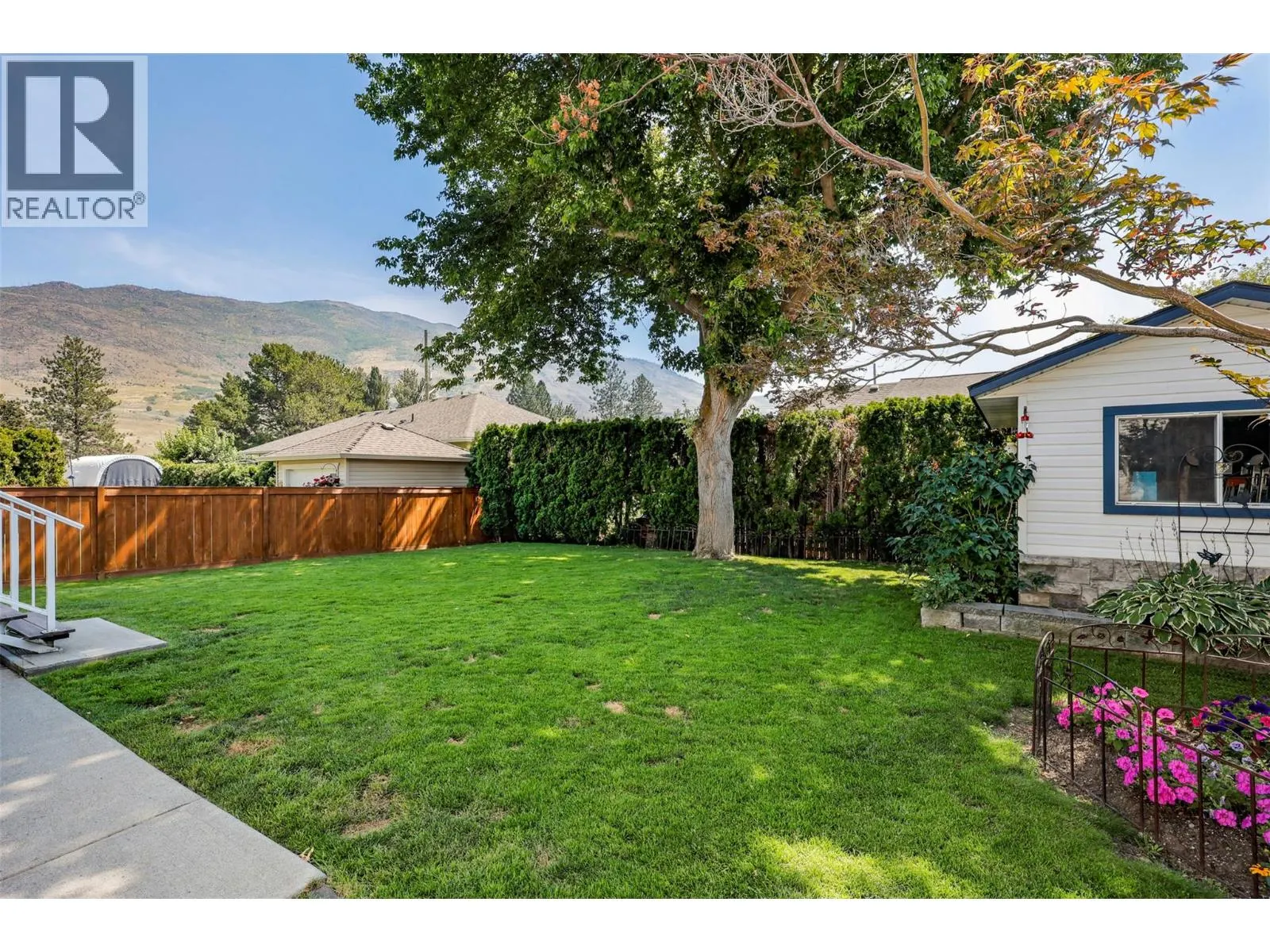 625 McCurrach Place