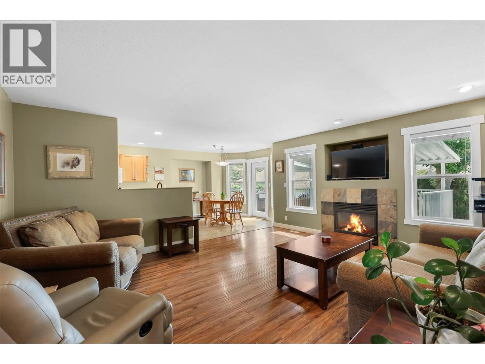 625 McCurrach Place