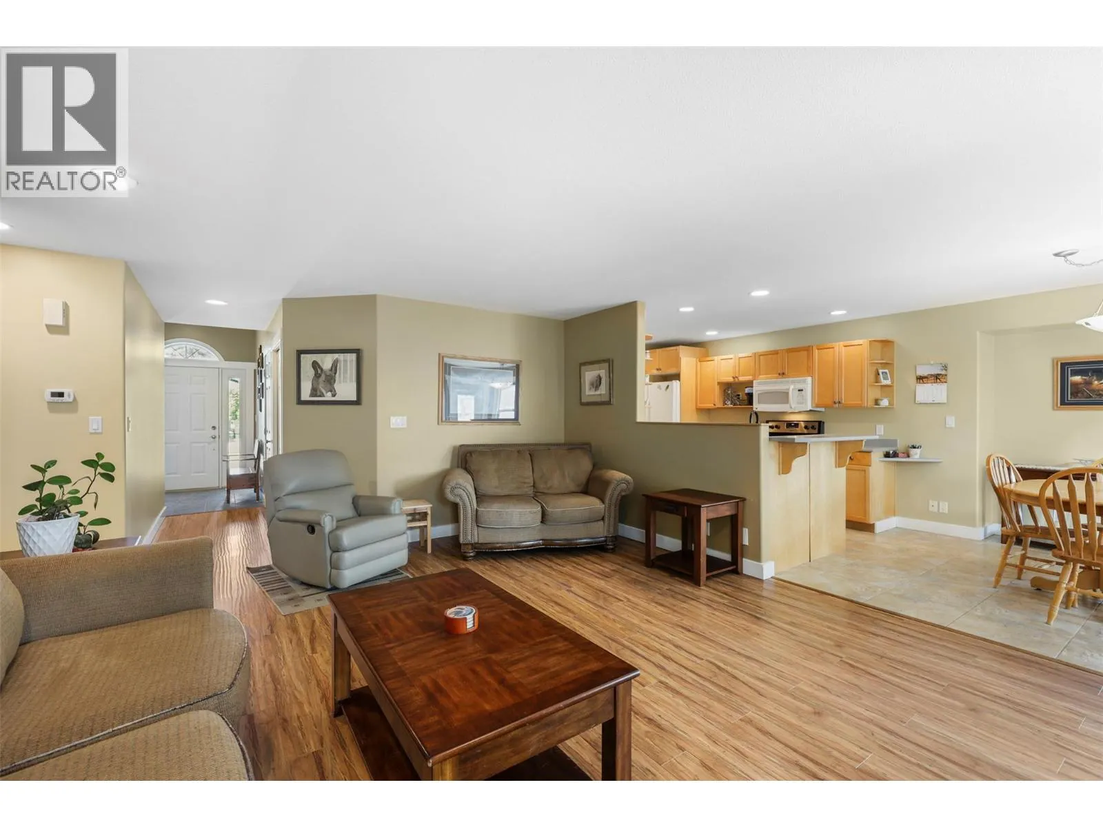625 McCurrach Place