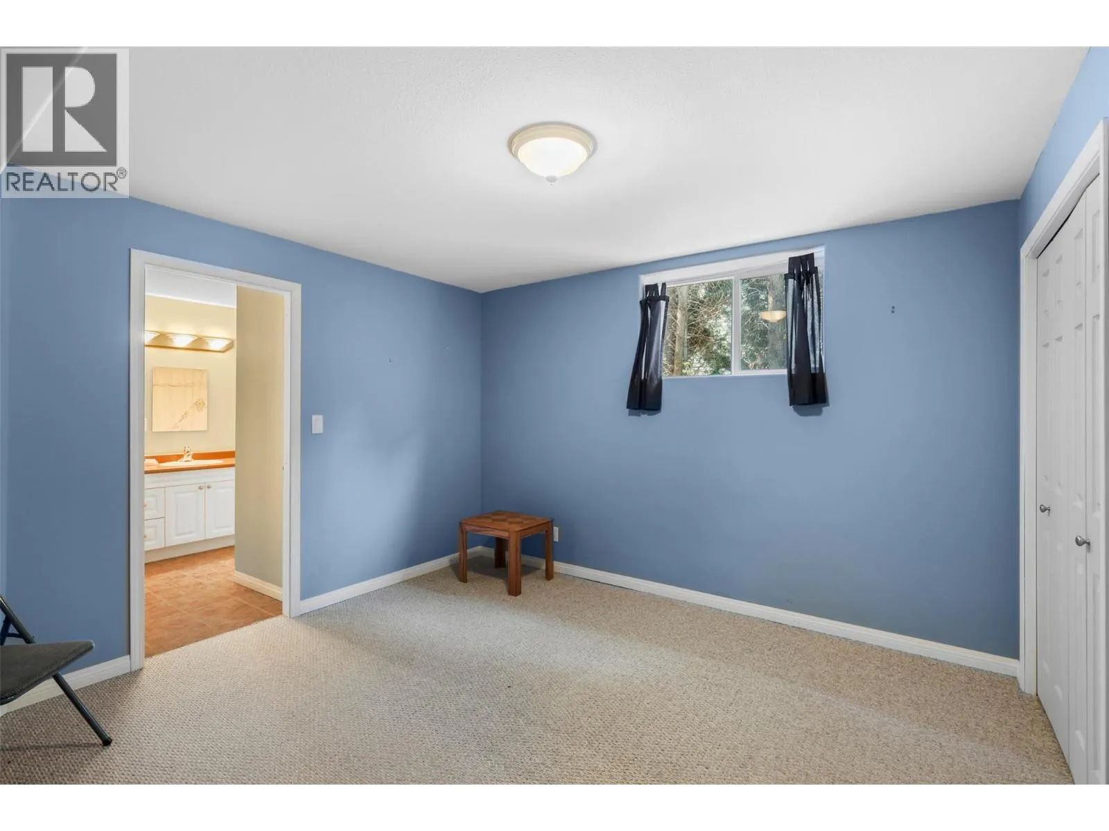 625 McCurrach Place