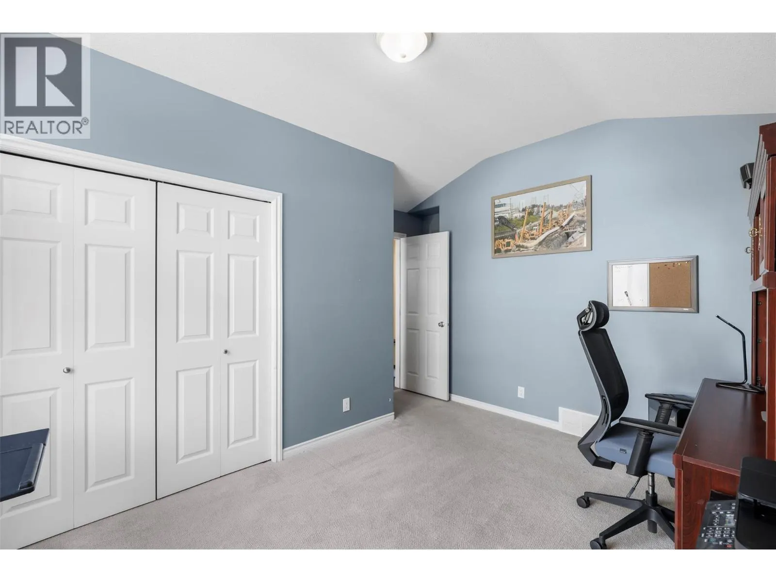 625 McCurrach Place